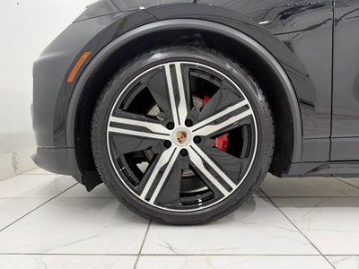 2025 Porsche Macan Electric 4S