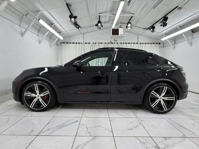 2025 Porsche Macan Electric 4S