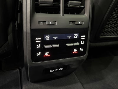2025 Porsche Macan Electric 4S
