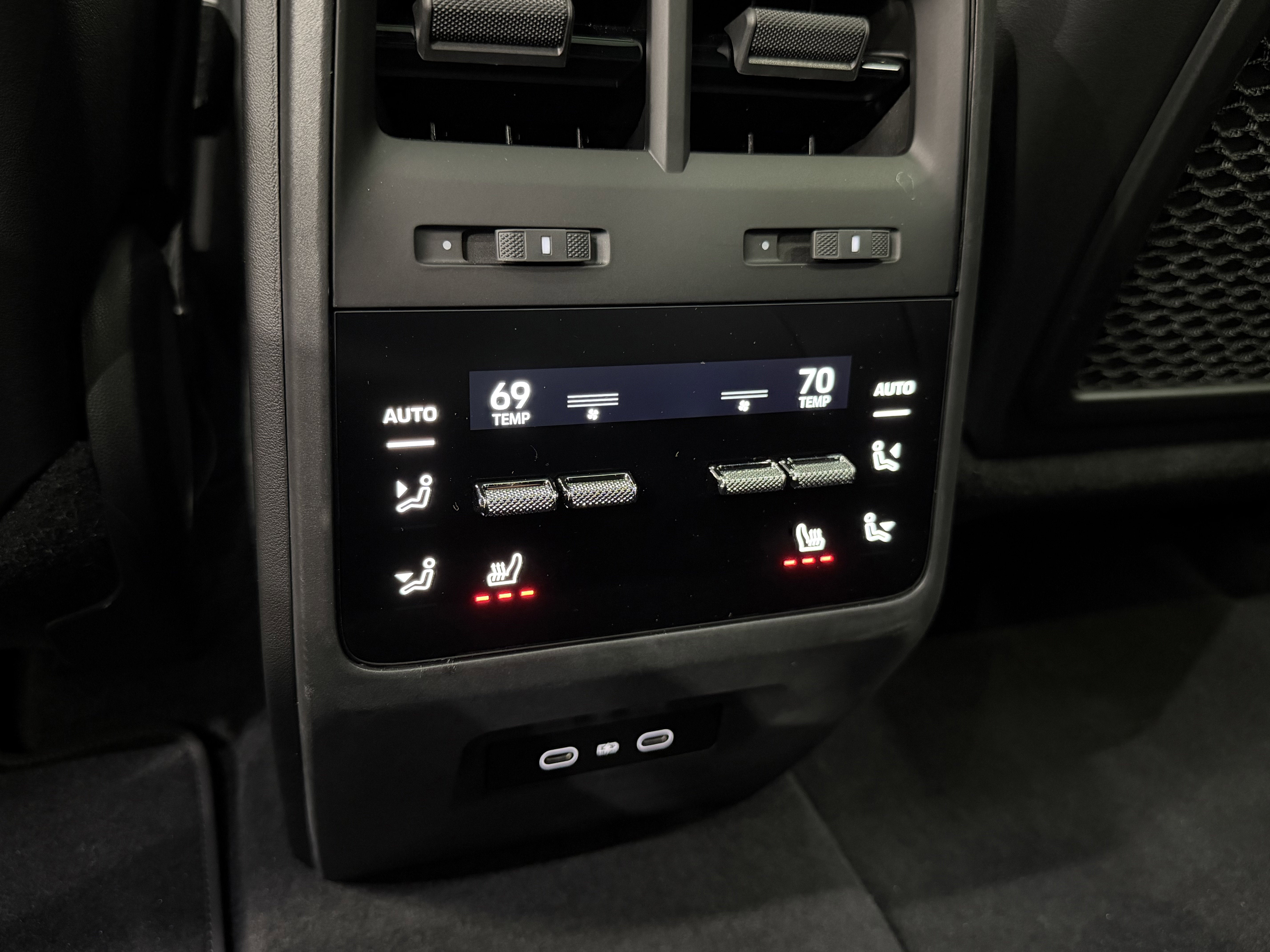 2025 Porsche Macan Electric 4S