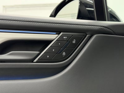 2025 Porsche Macan Electric 4S