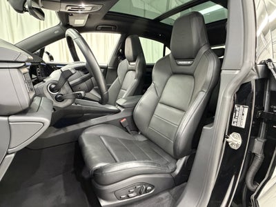 2025 Porsche Macan Electric 4S