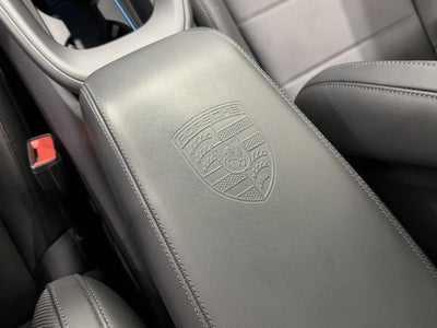 2025 Porsche Macan Electric 4S