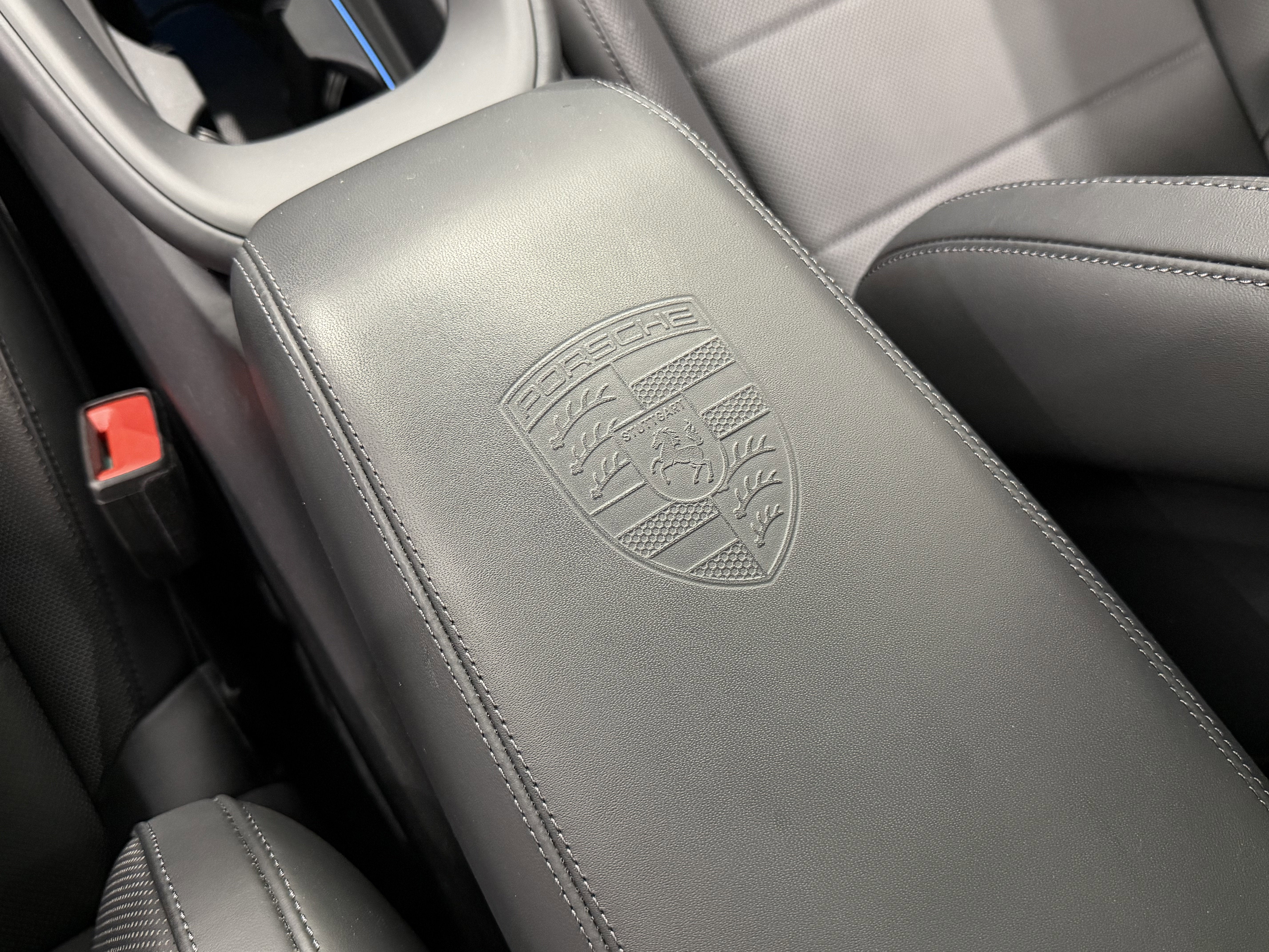 2025 Porsche Macan Electric 4S