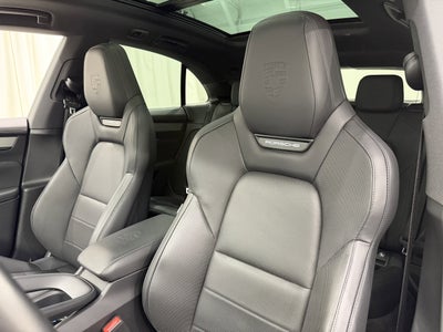 2025 Porsche Macan Electric 4S