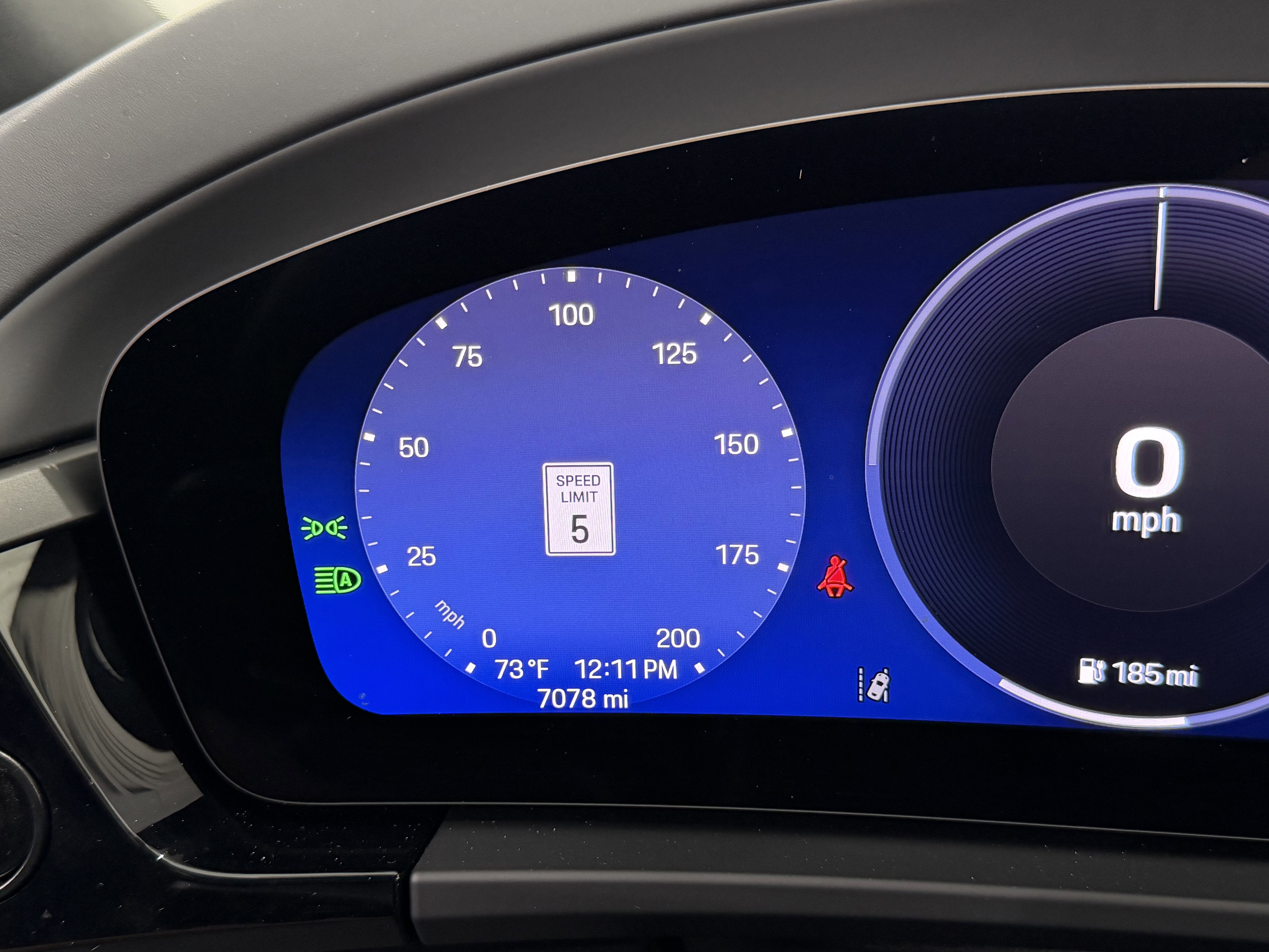 2025 Porsche Macan Electric 4S