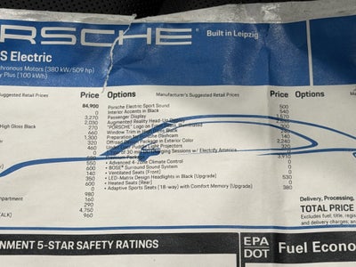 2025 Porsche Macan Electric 4S