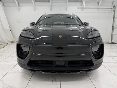 2025 Porsche Macan Electric 4S