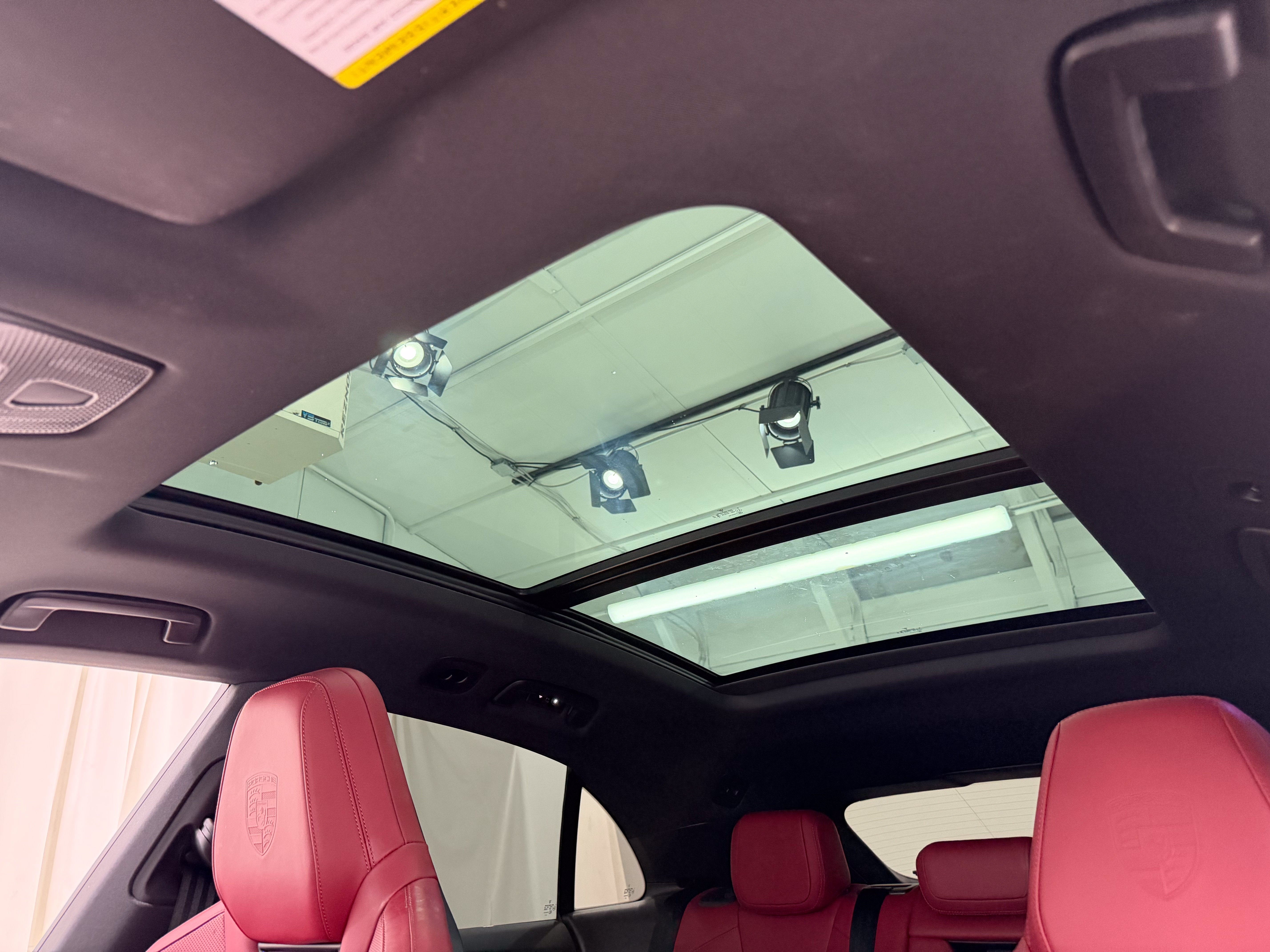 2025 Porsche Macan Electric 4S