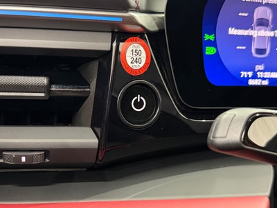 2025 Porsche Macan Electric 4S