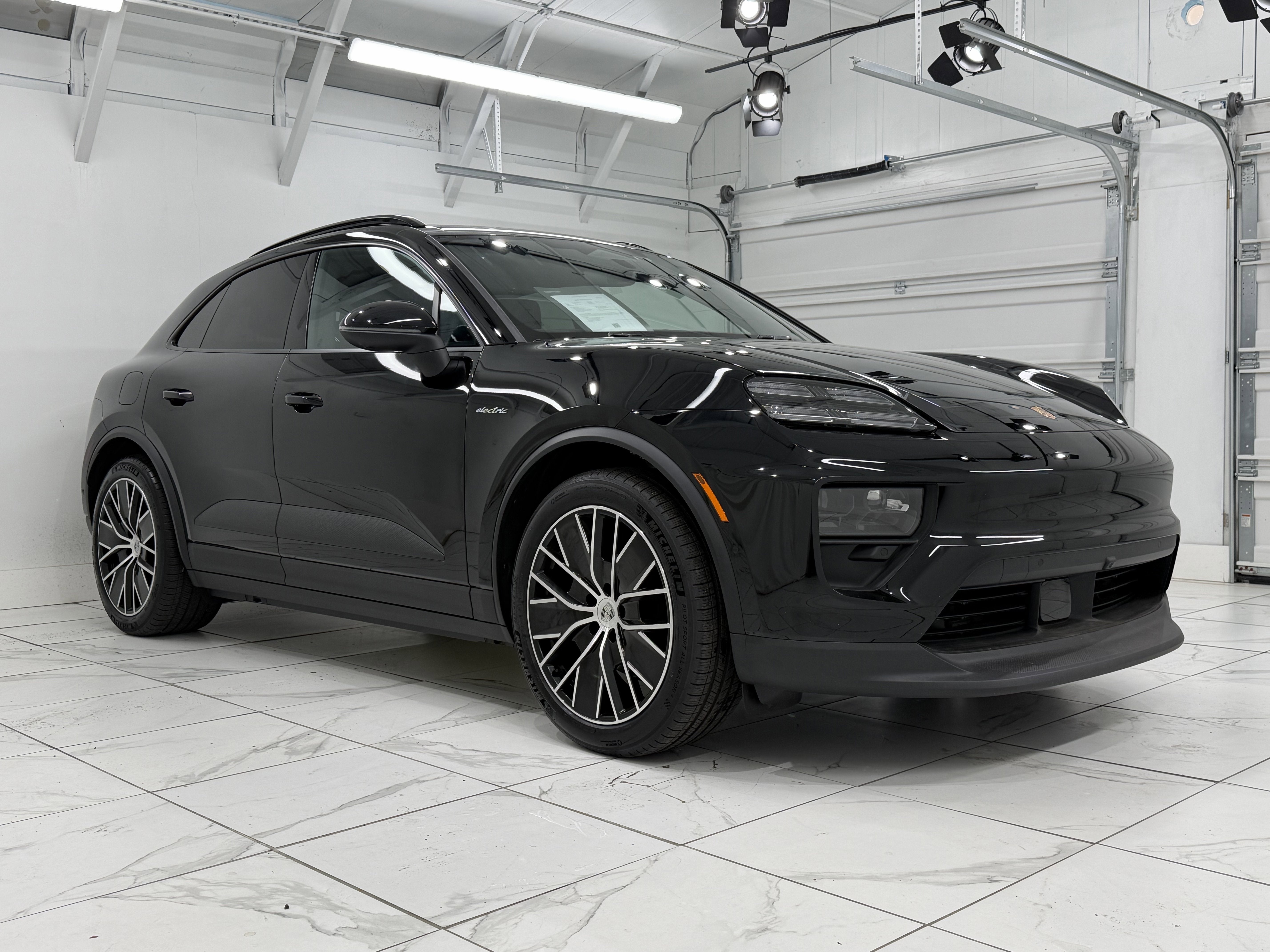 2025 Porsche Macan Electric