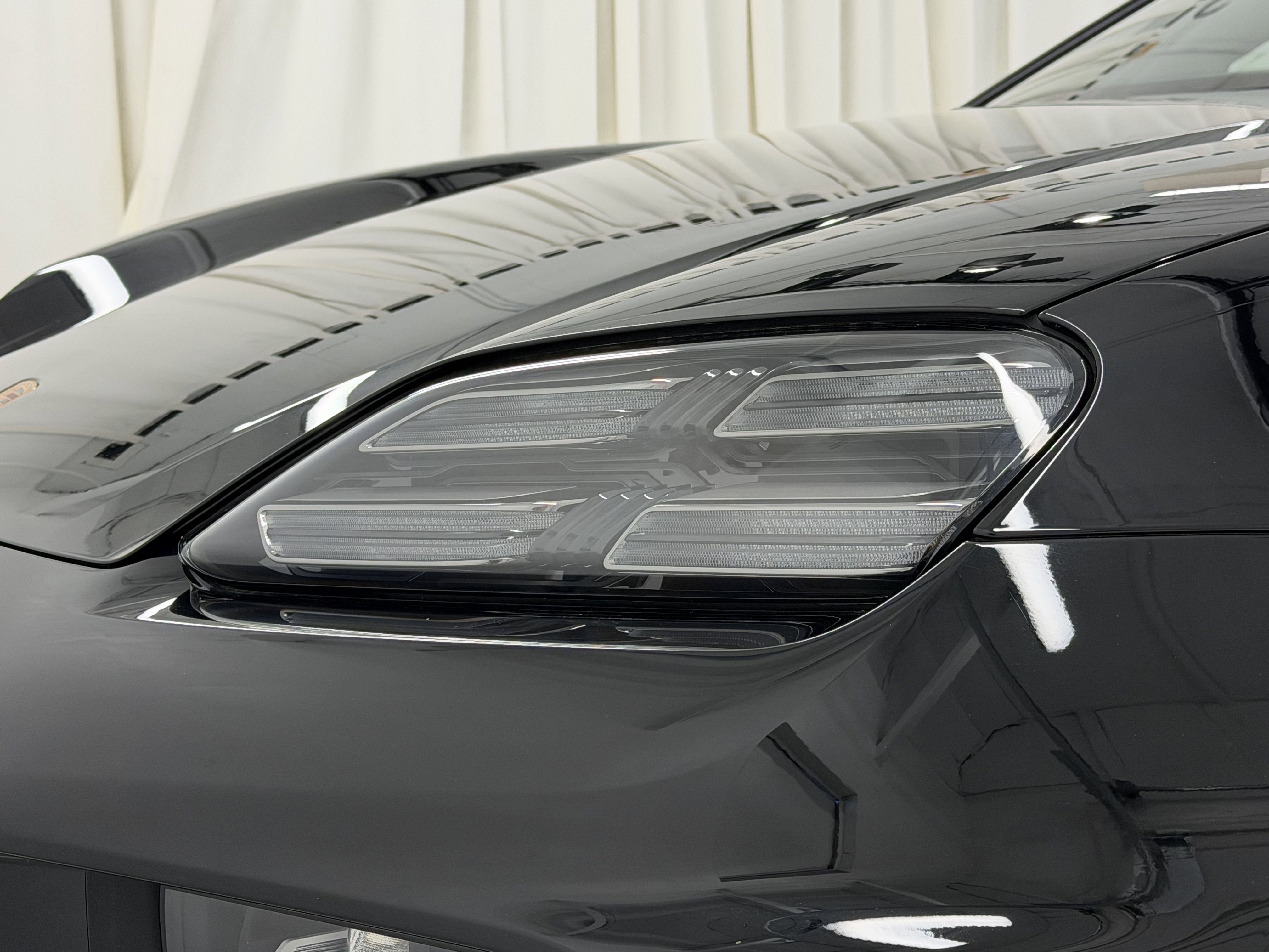 2025 Porsche Macan Electric