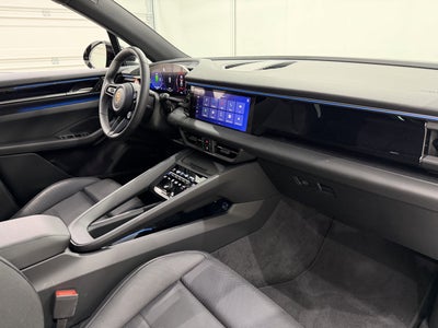 2025 Porsche Macan Electric