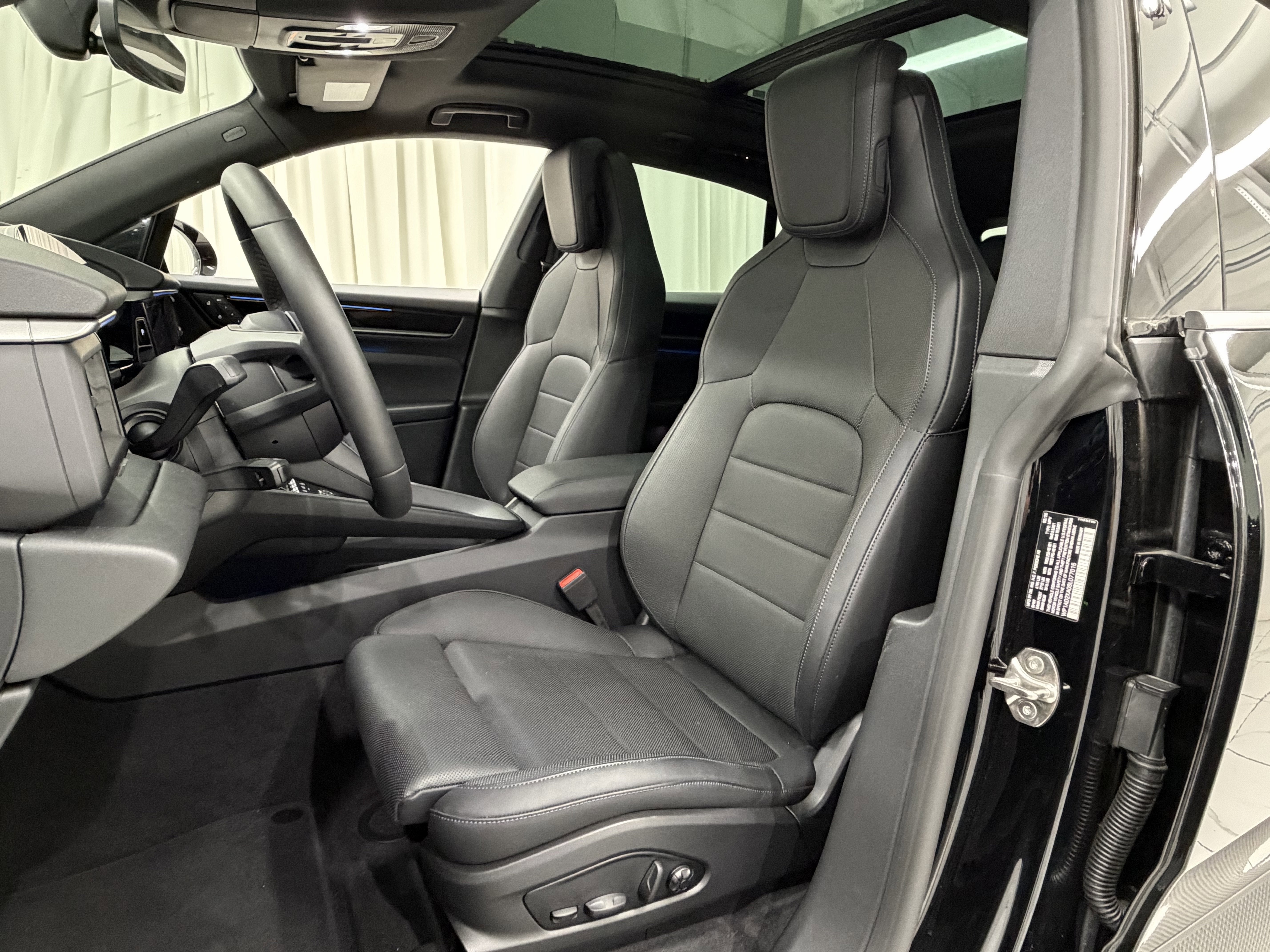 2025 Porsche Macan Electric