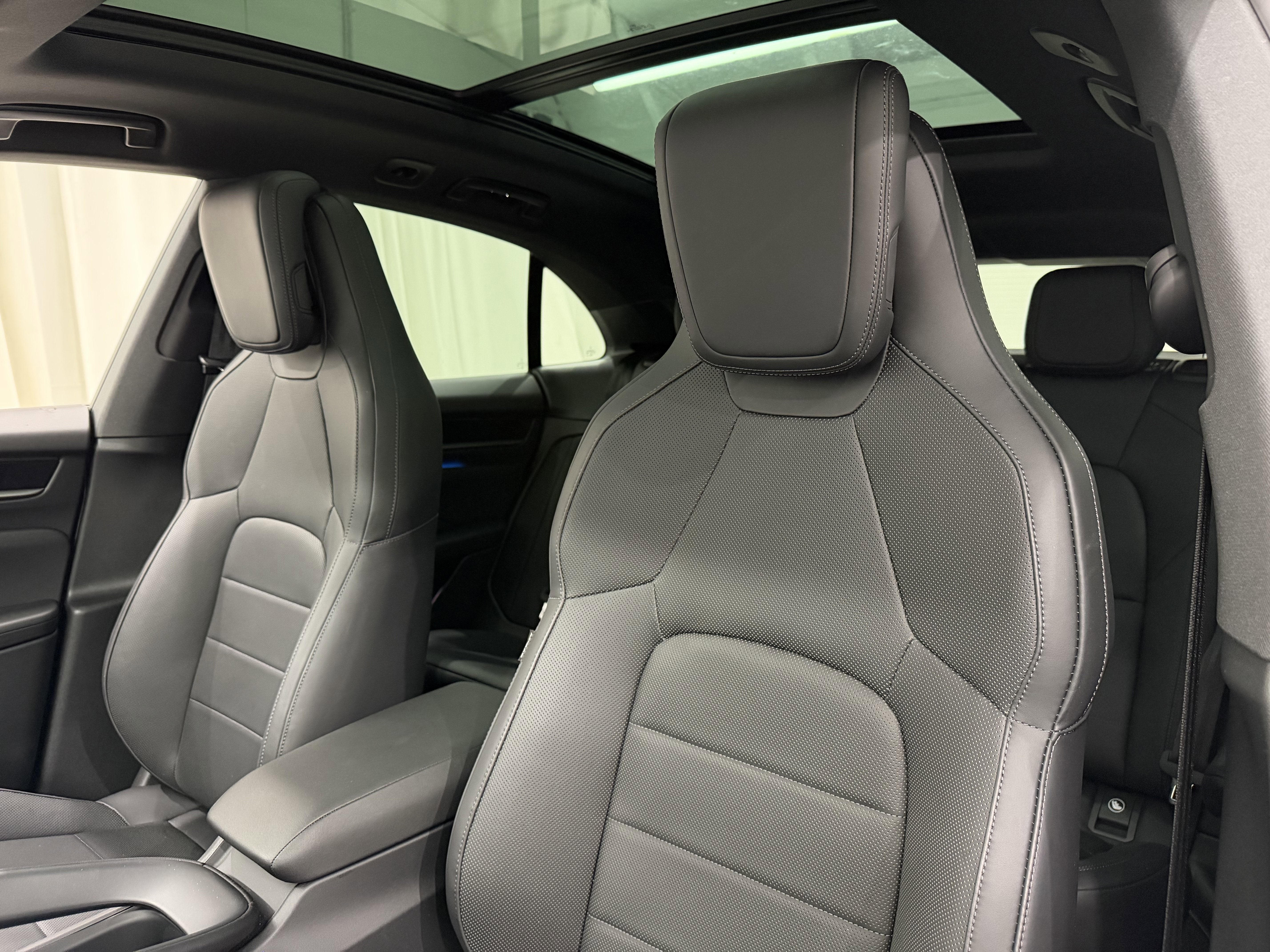 2025 Porsche Macan Electric