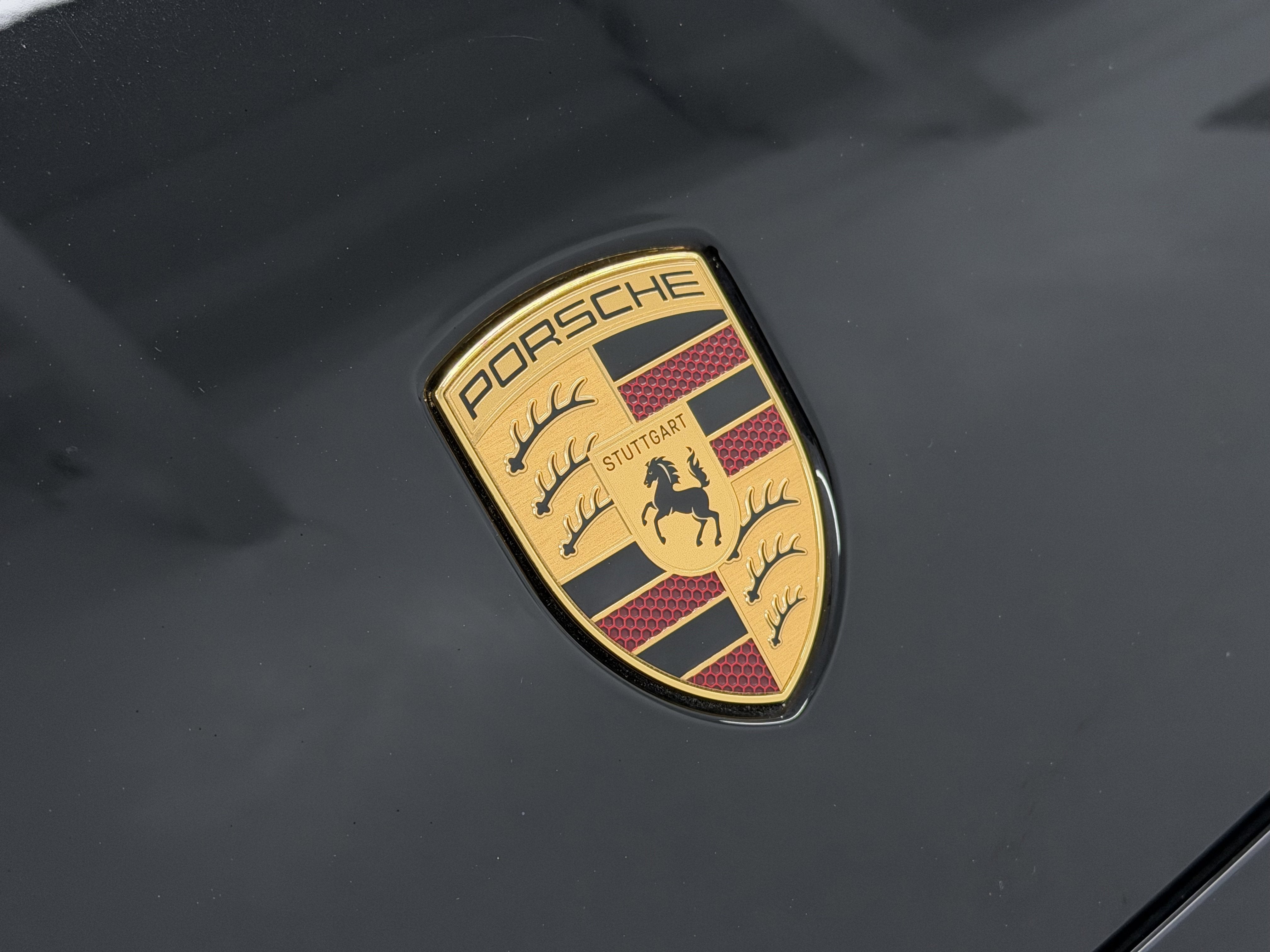 2025 Porsche Macan Electric