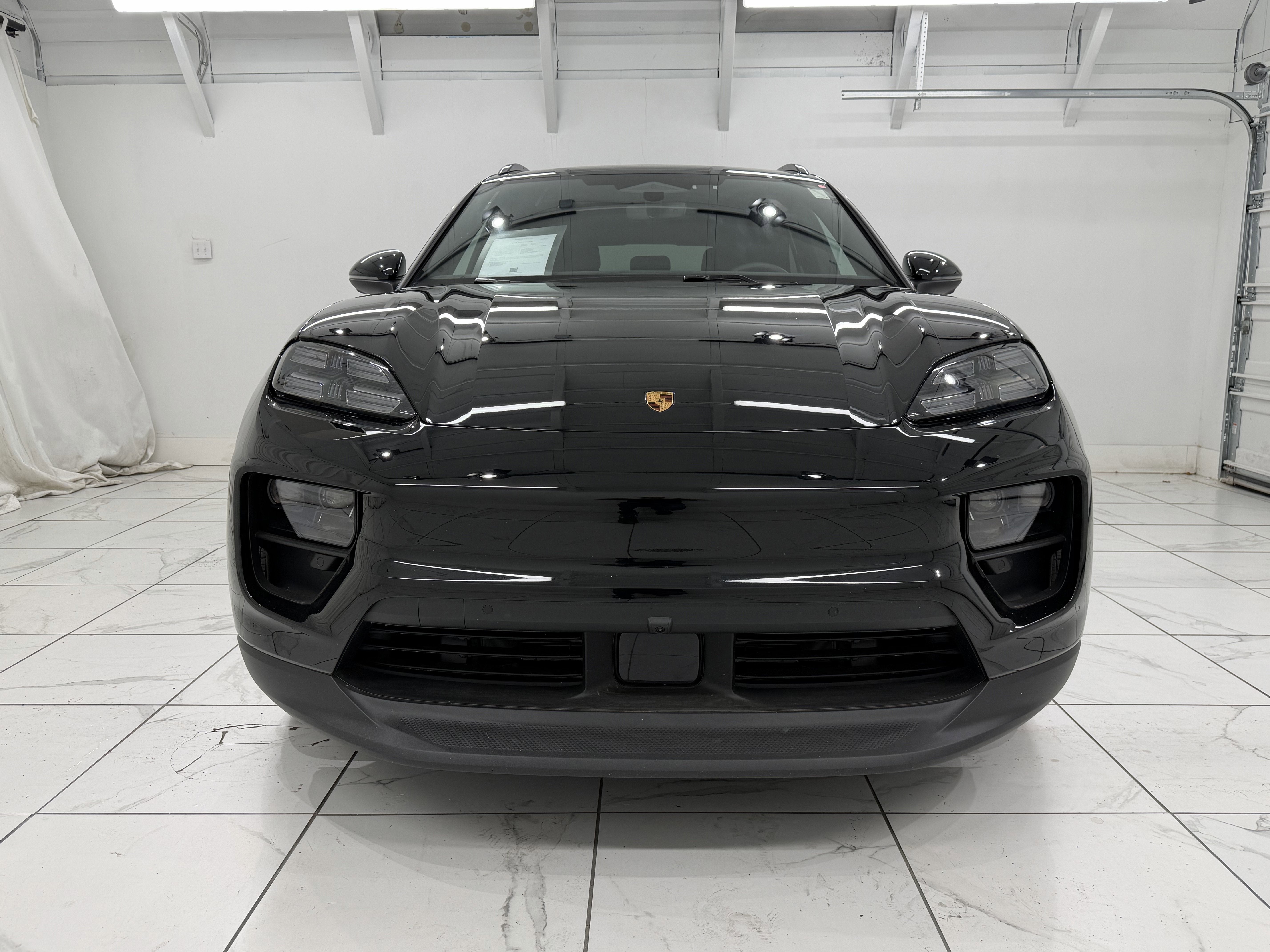 2025 Porsche Macan Electric