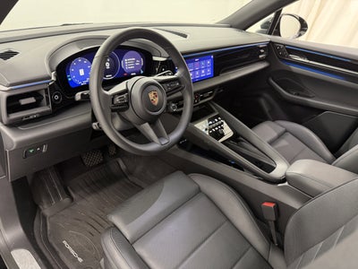2025 Porsche Macan Electric