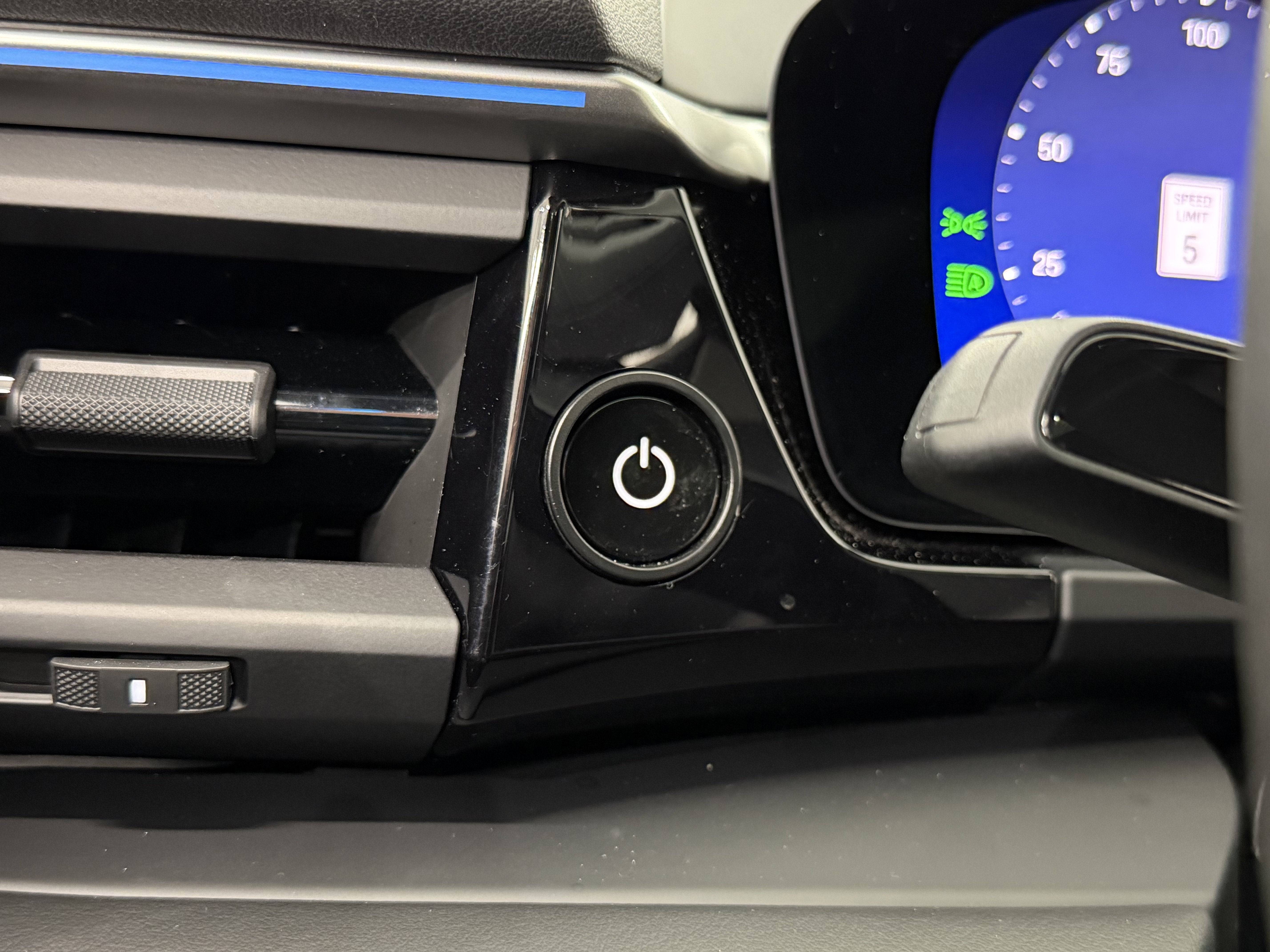 2025 Porsche Macan Electric