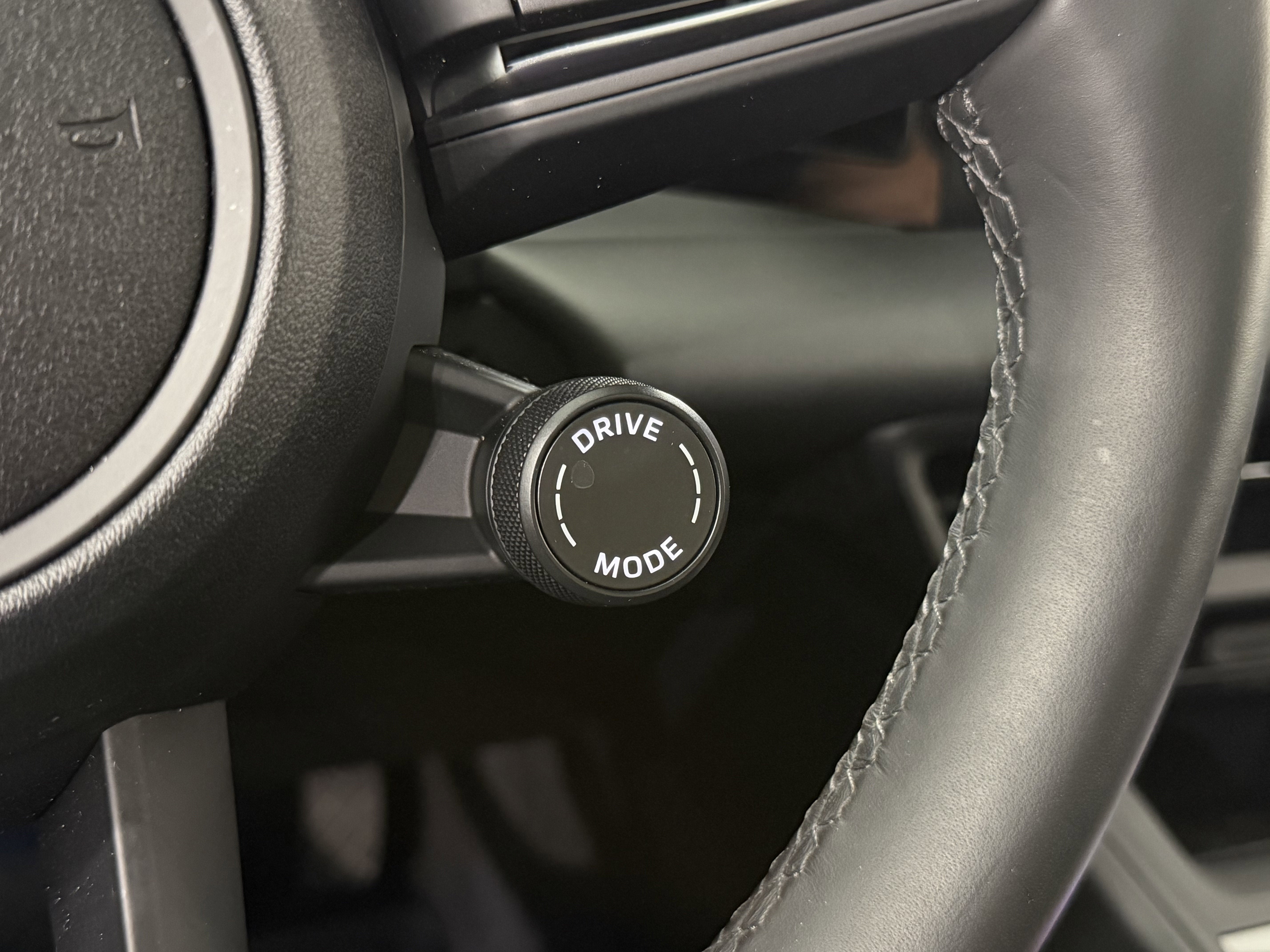 2025 Porsche Macan Electric