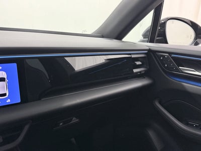 2025 Porsche Macan Electric