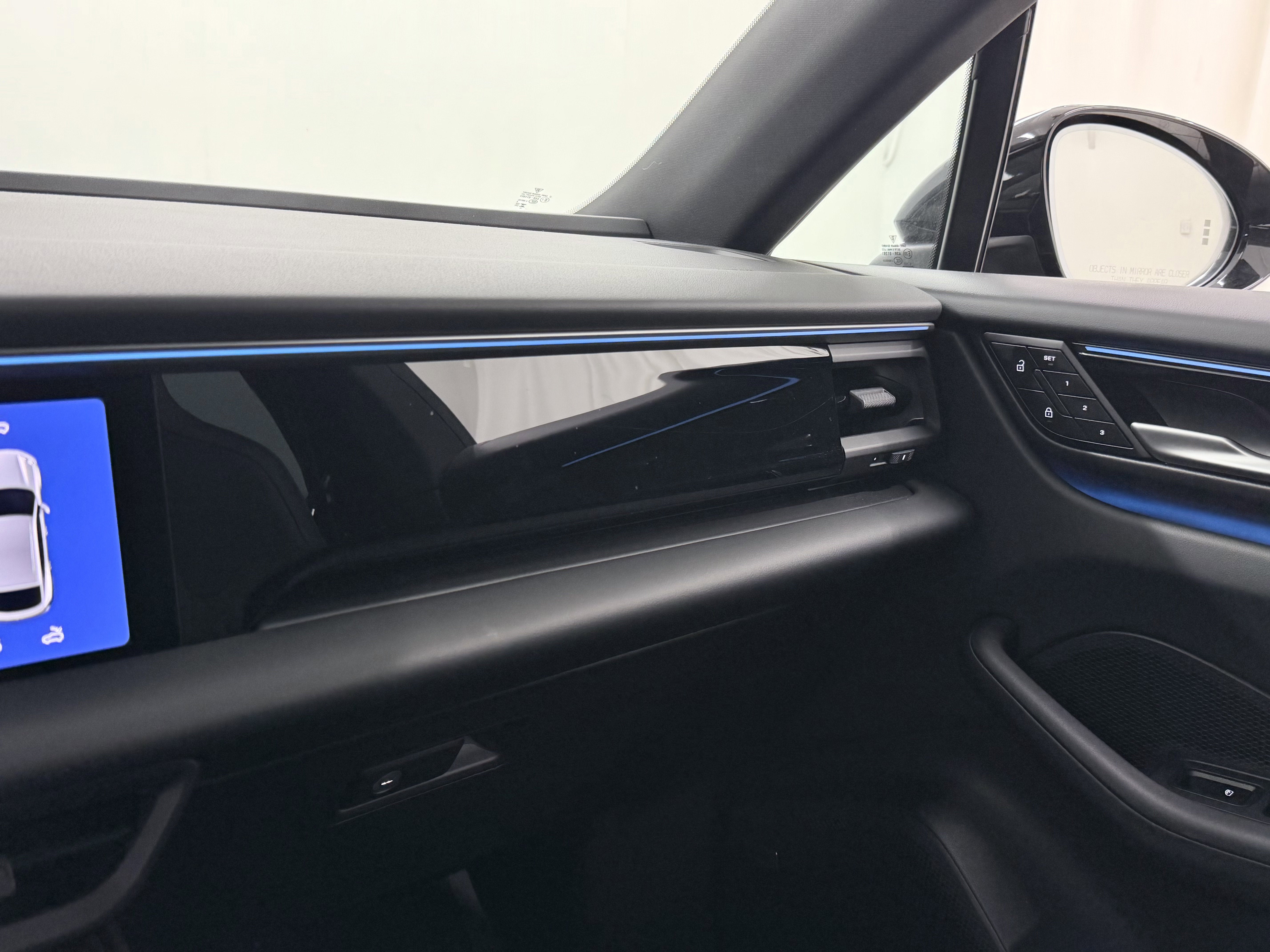 2025 Porsche Macan Electric