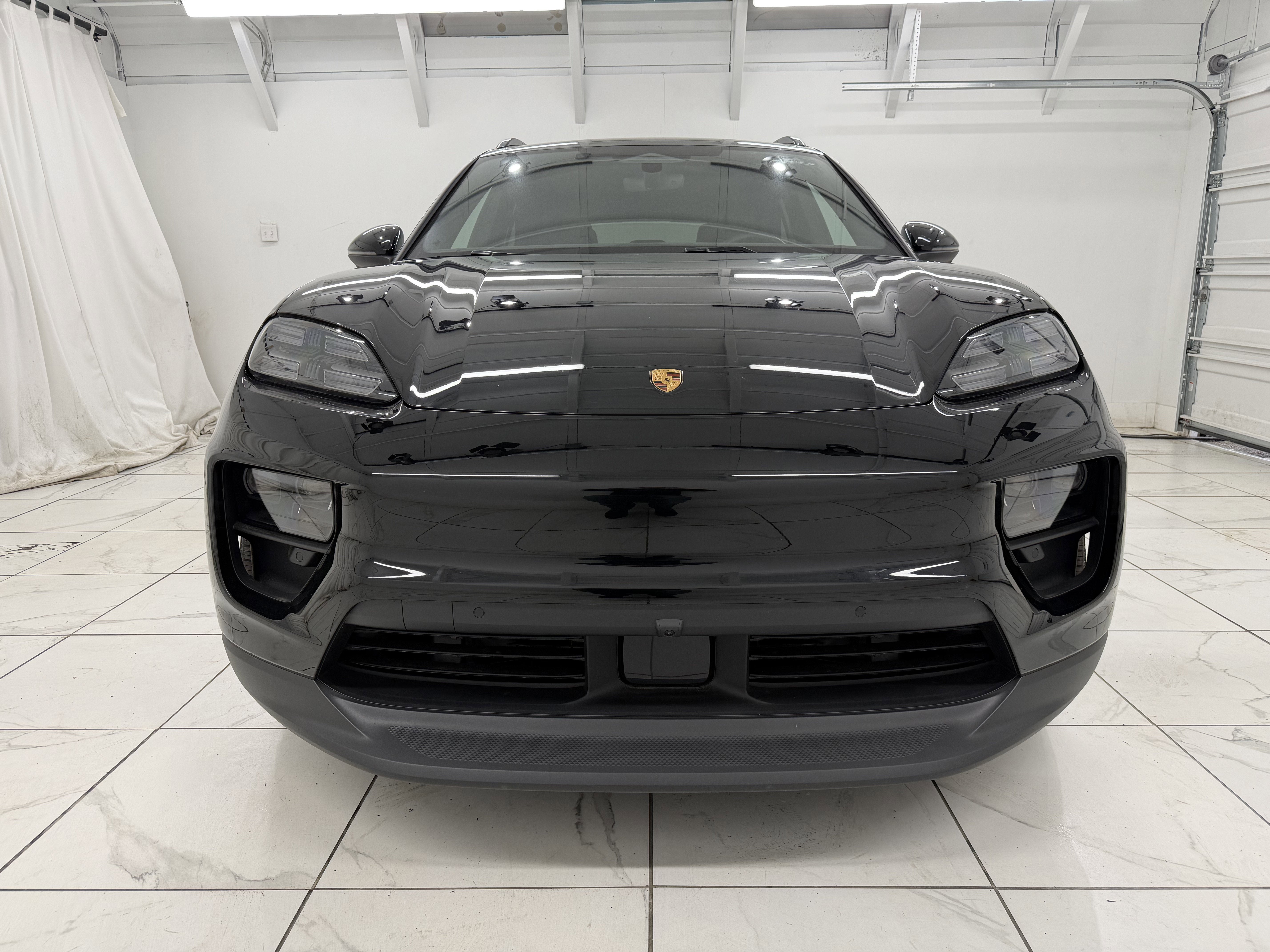2025 Porsche Macan Electric