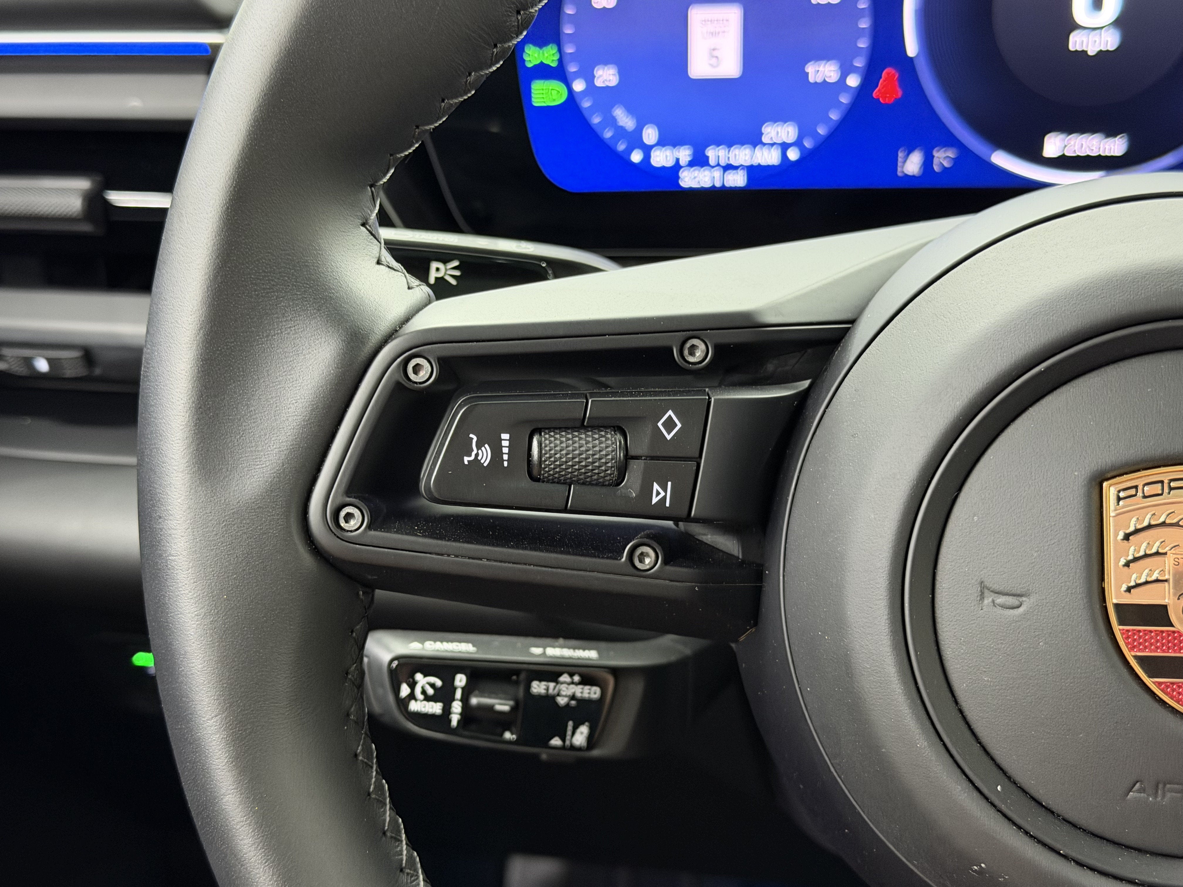 2025 Porsche Macan Electric