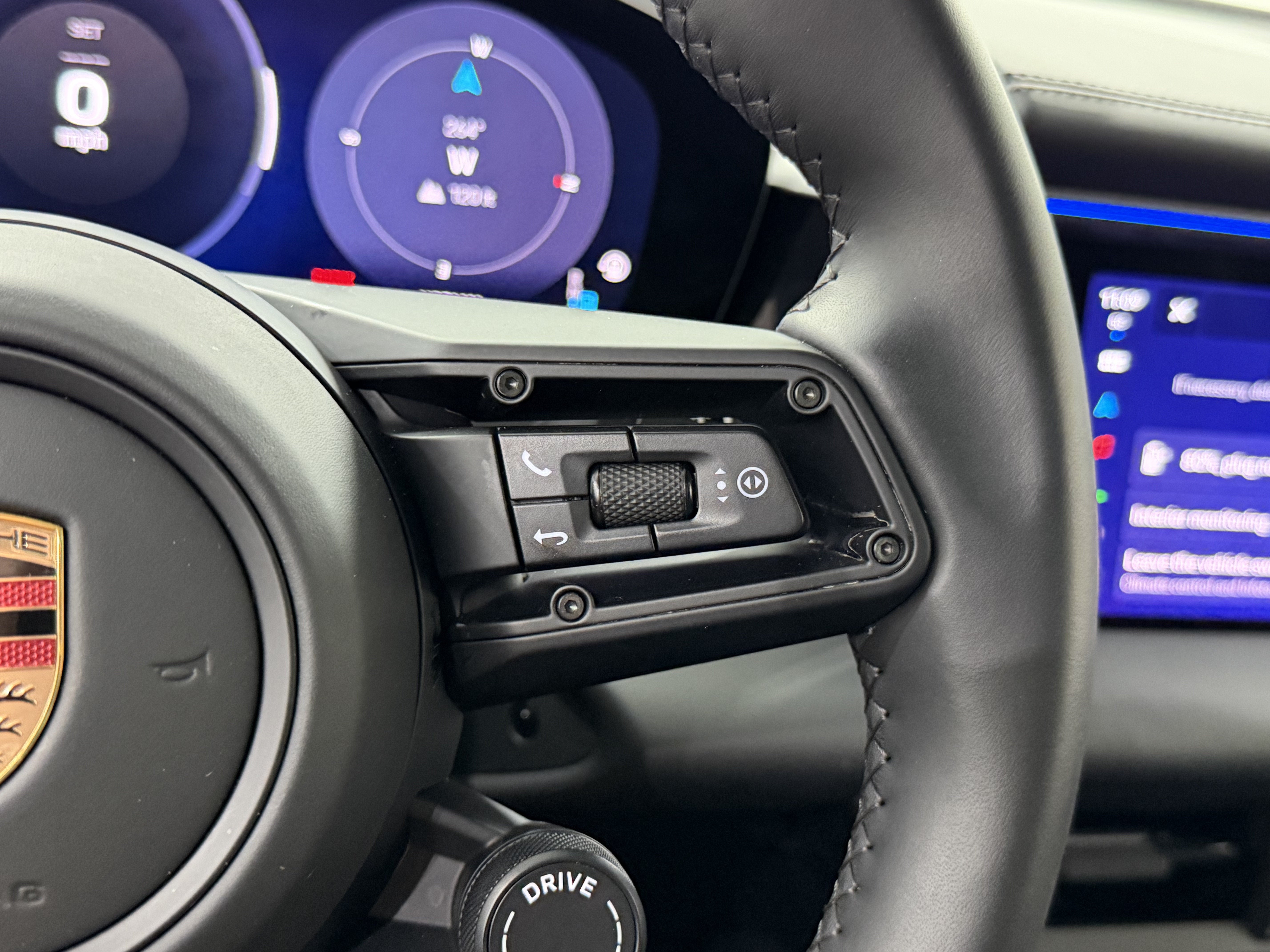 2025 Porsche Macan Electric