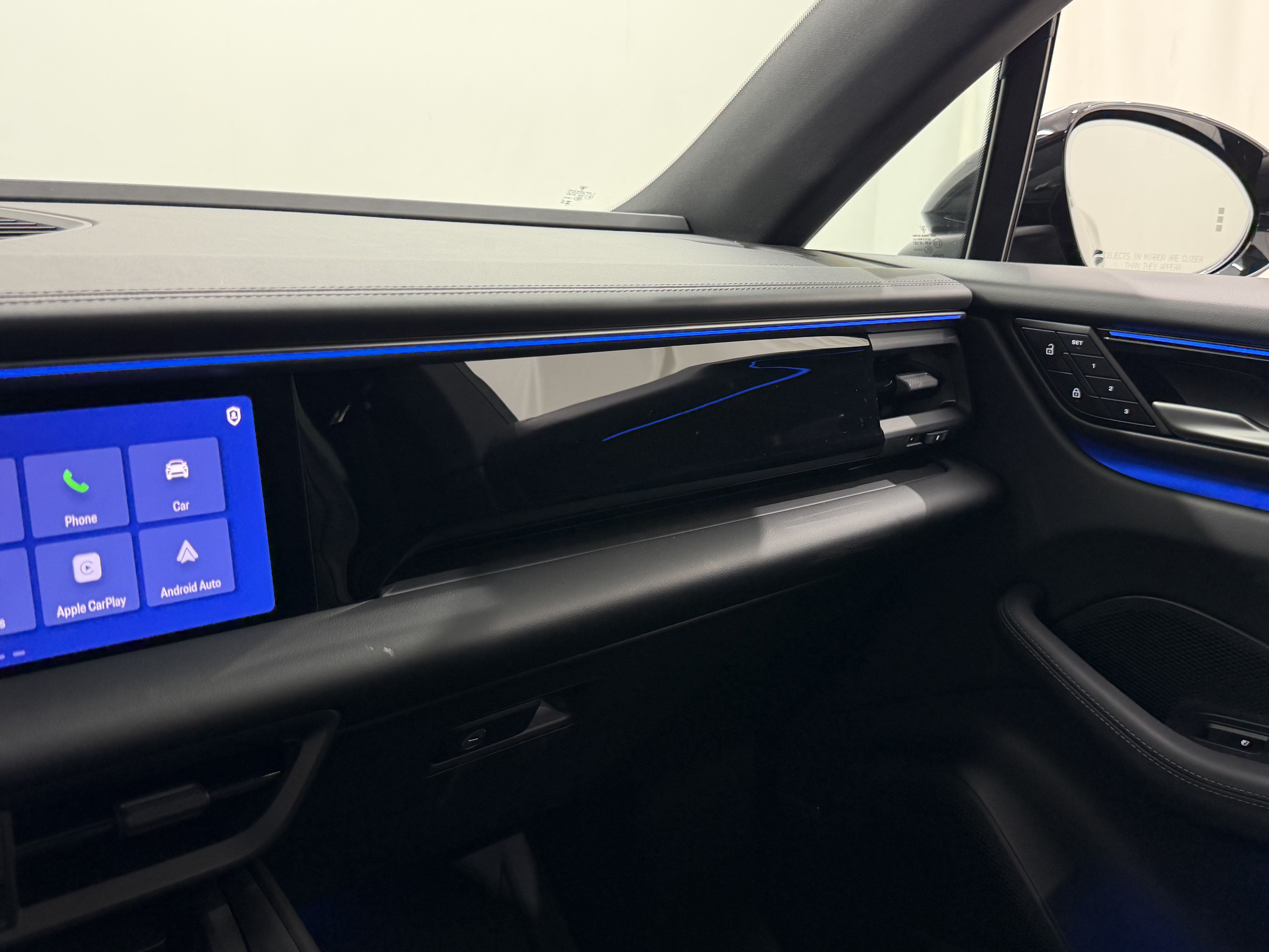 2025 Porsche Macan Electric