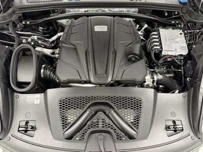 2026 Porsche Macan Gts