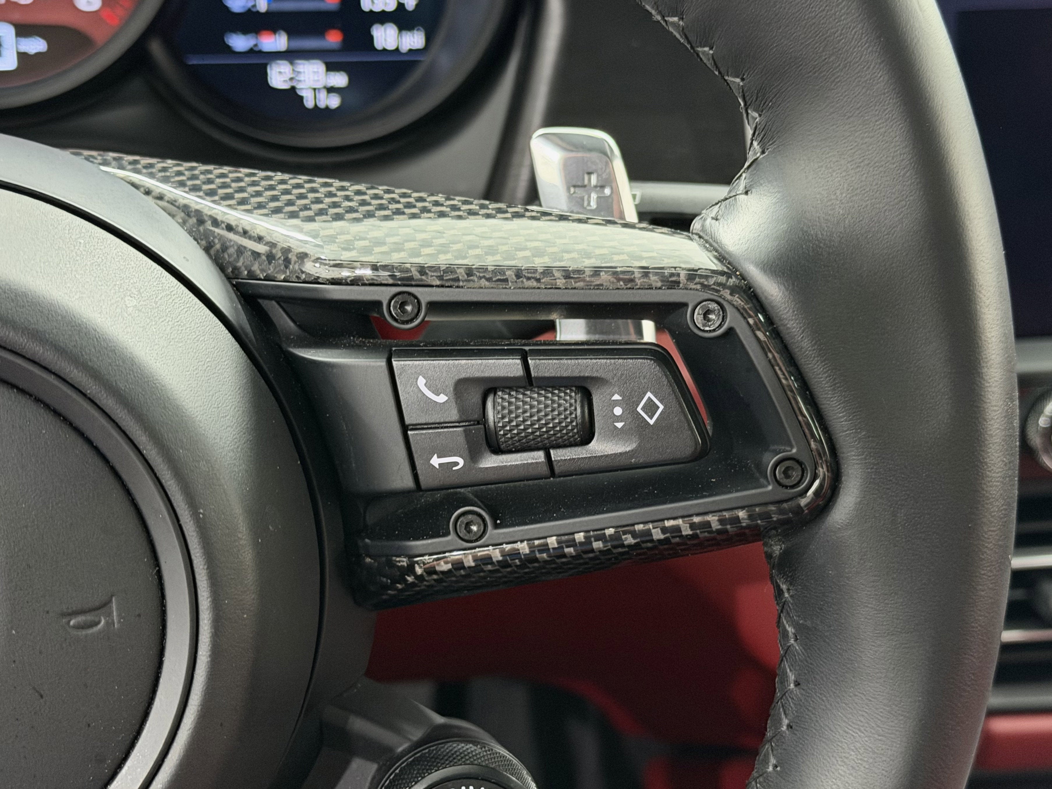 2024 Porsche Macan GTS