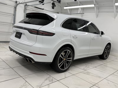 2023 Porsche Cayenne Turbo