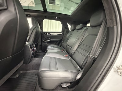 2023 Porsche Cayenne Turbo