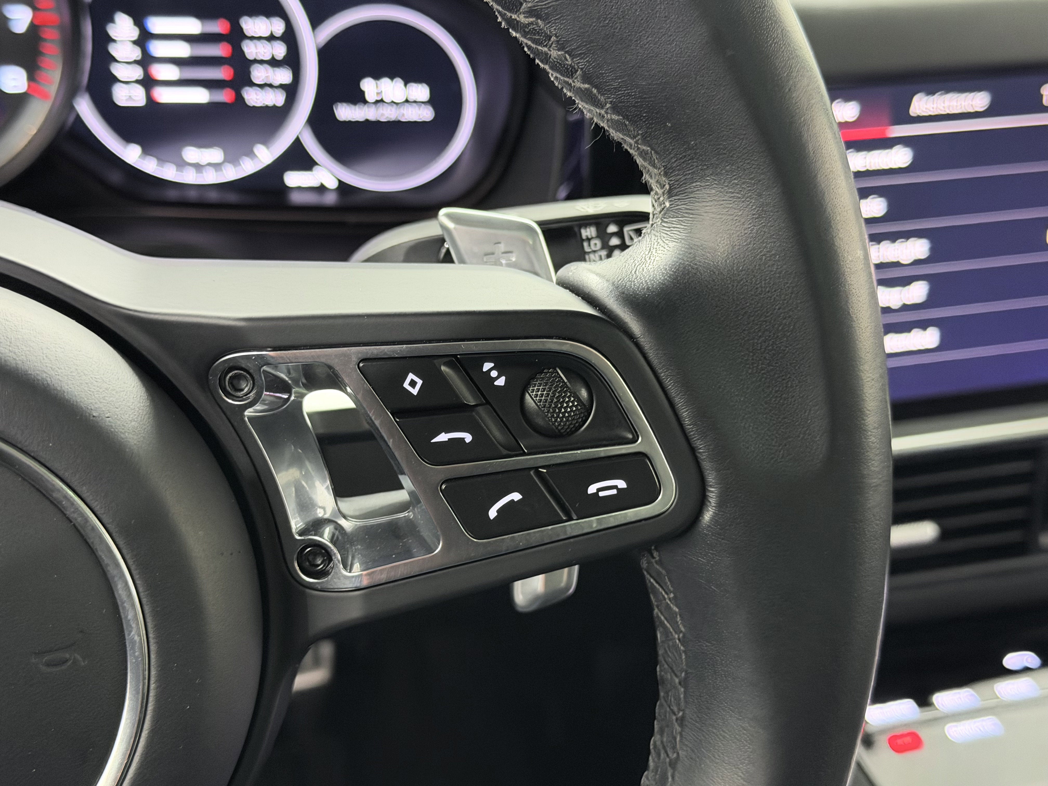 2023 Porsche Cayenne Turbo