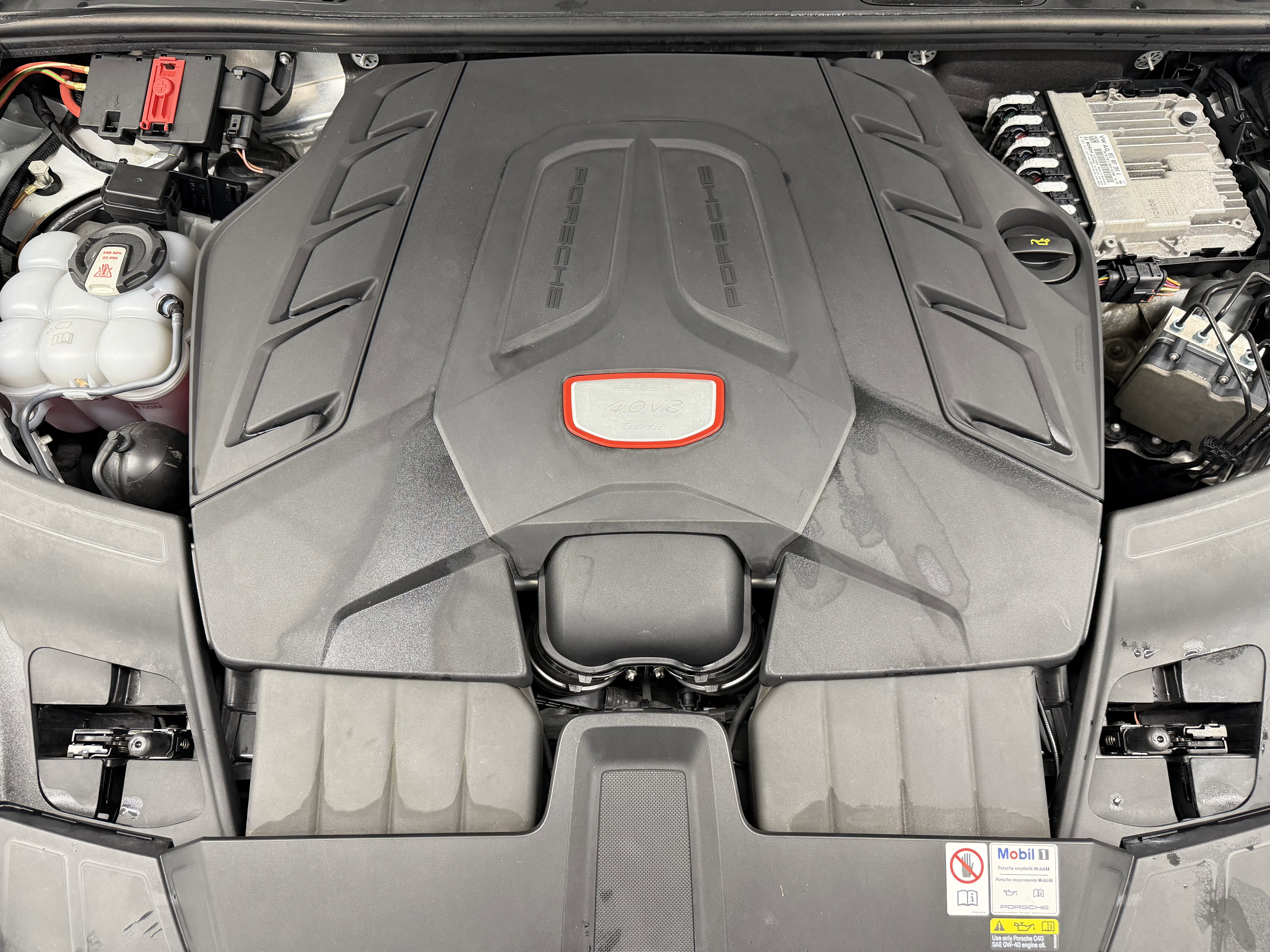 2023 Porsche Cayenne Turbo