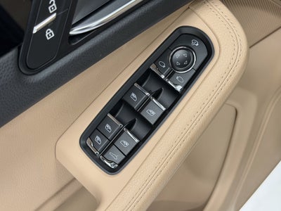 2023 Porsche Macan S