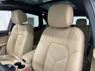 2023 Porsche Macan S