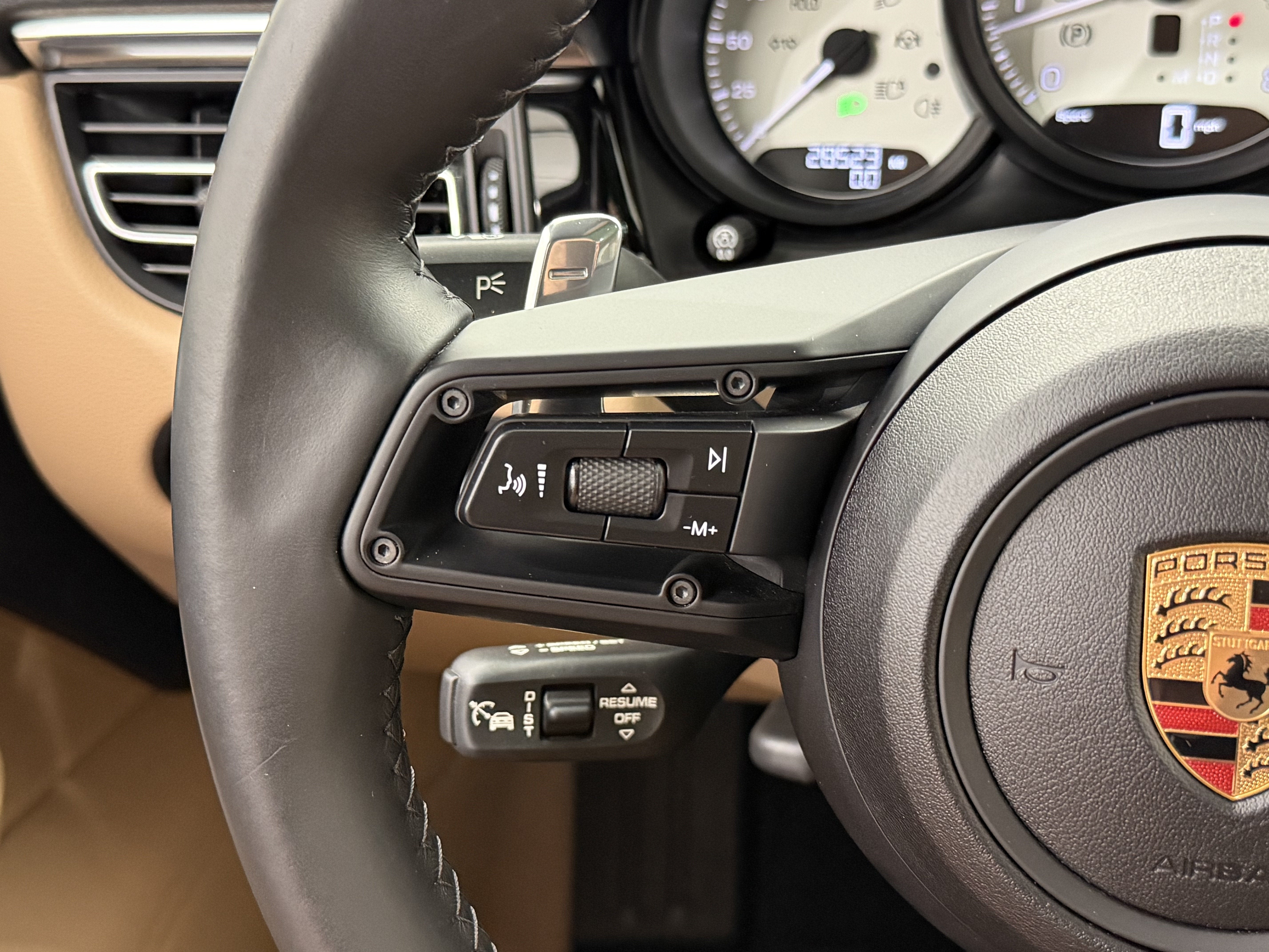 2023 Porsche Macan S