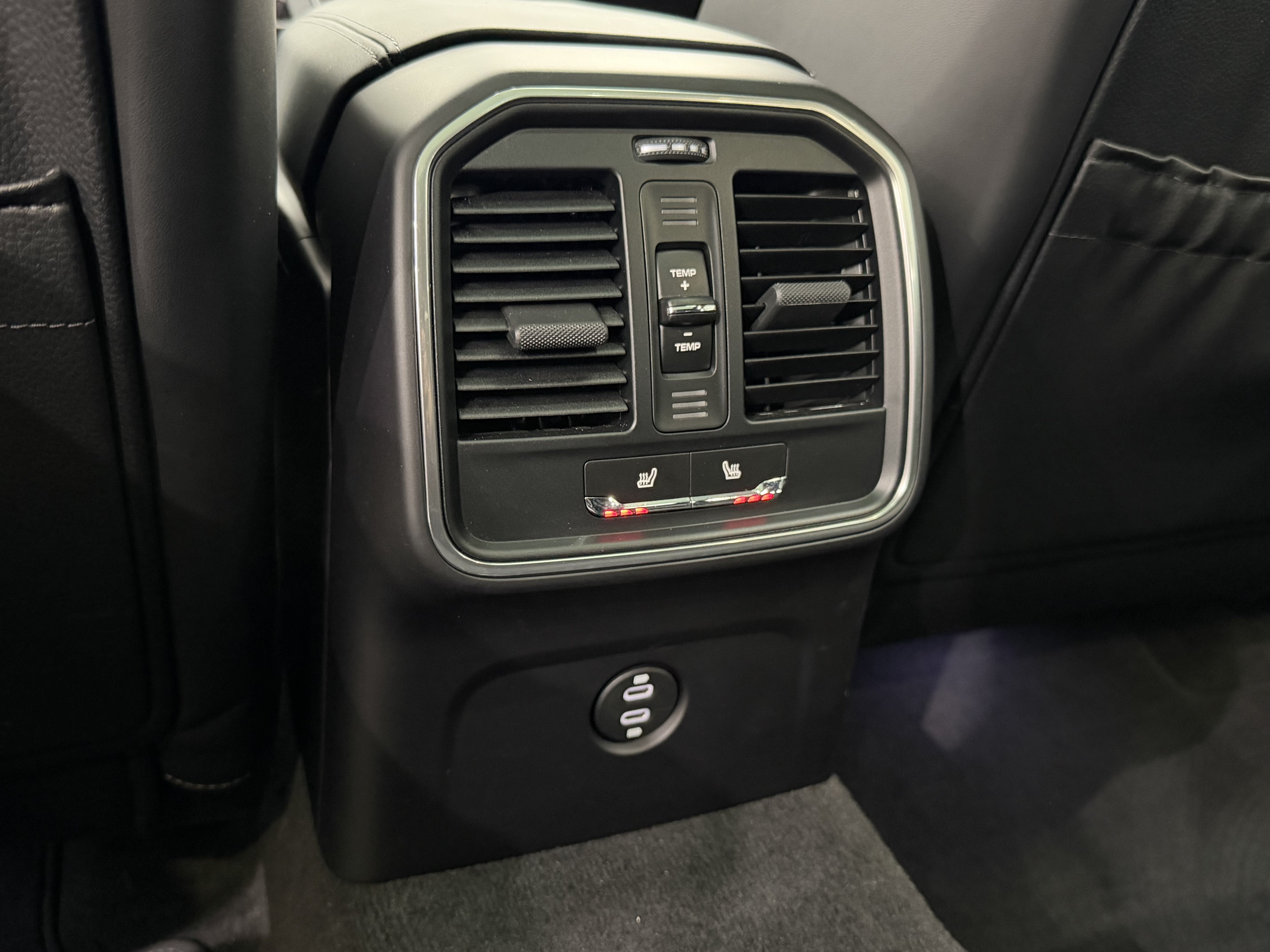 2024 Porsche Macan S