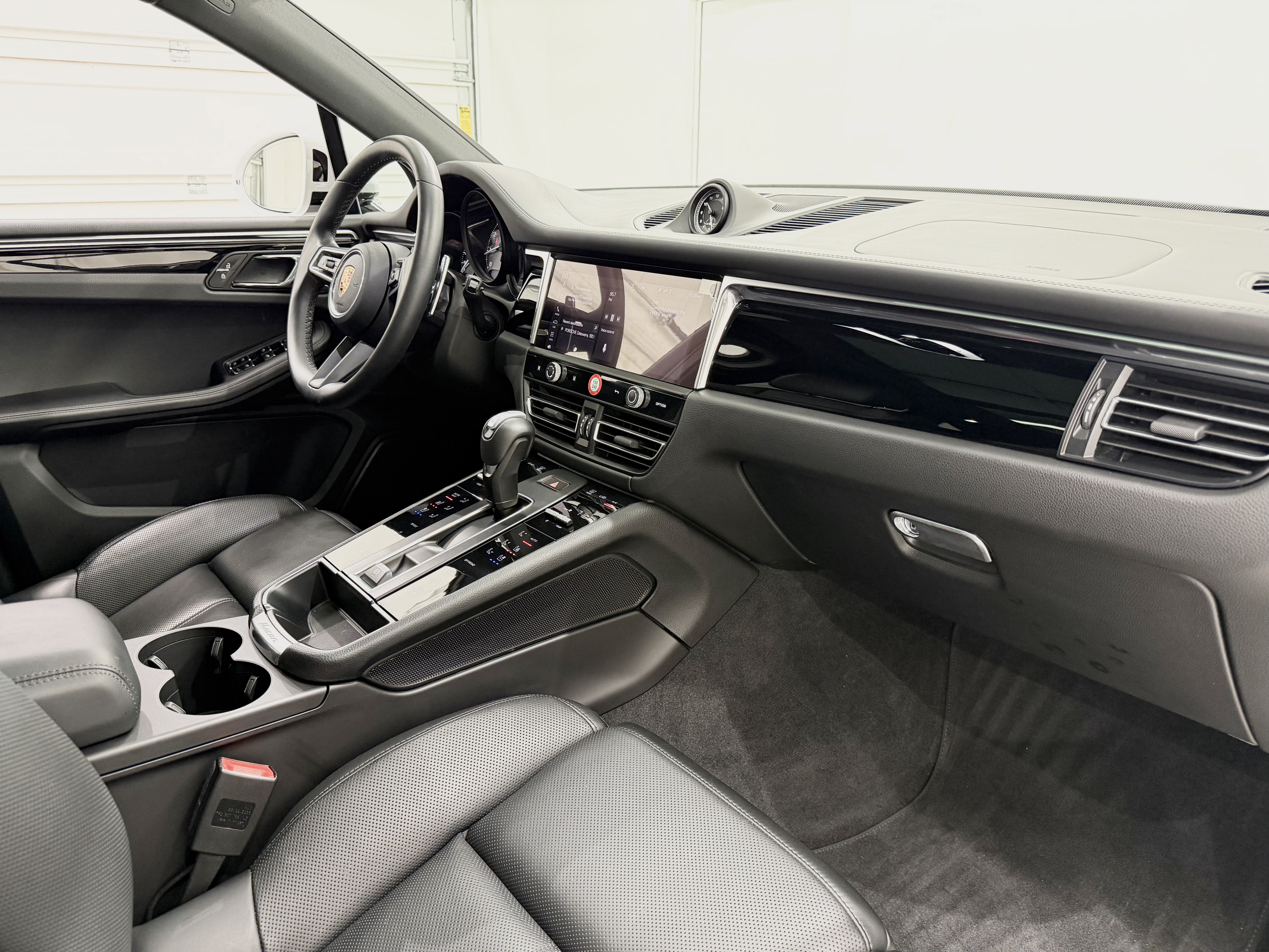 2024 Porsche Macan S