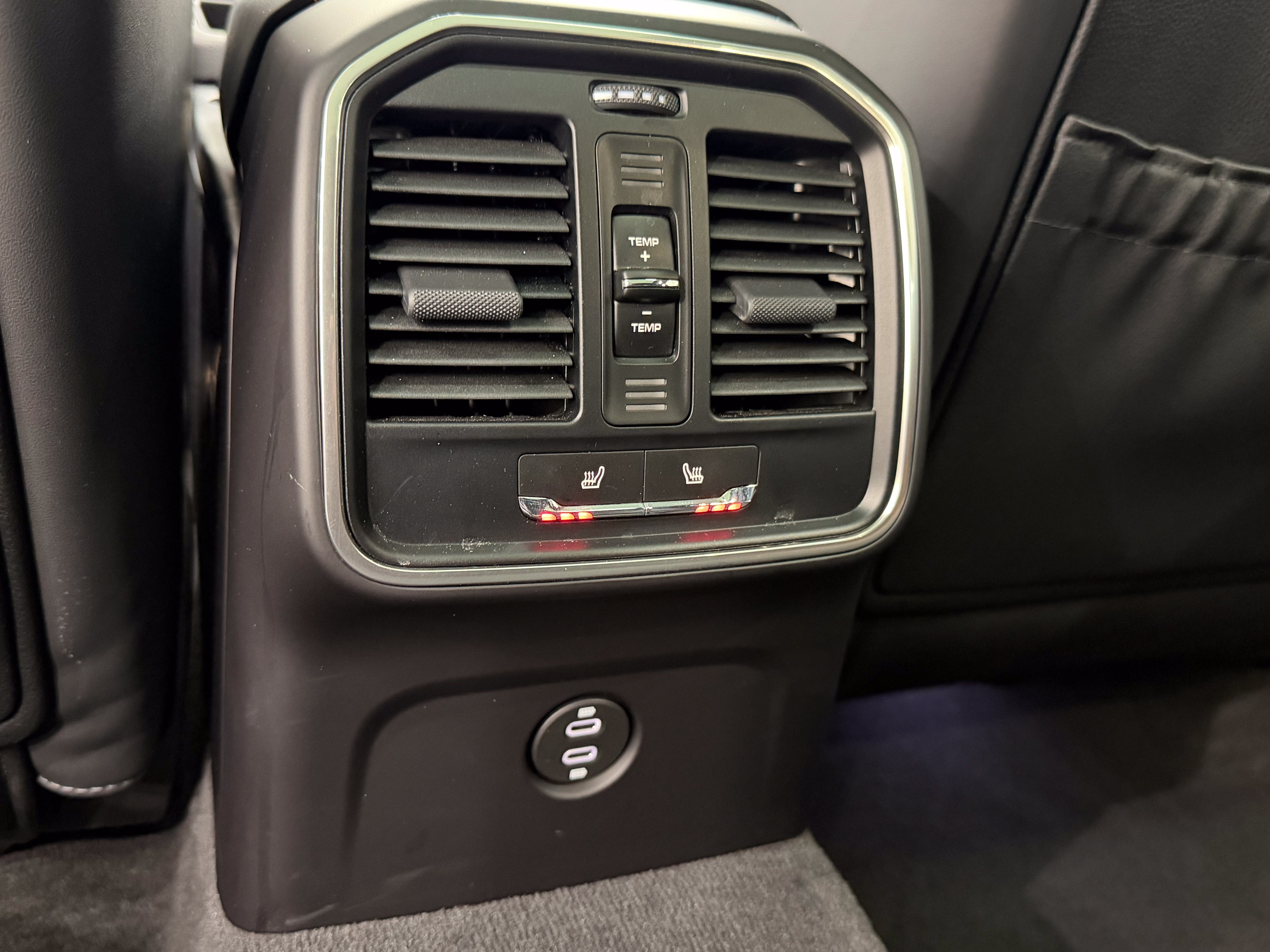 2024 Porsche Macan S