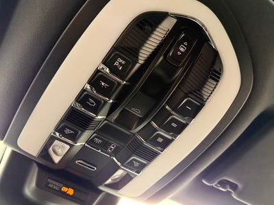 2024 Porsche Macan S