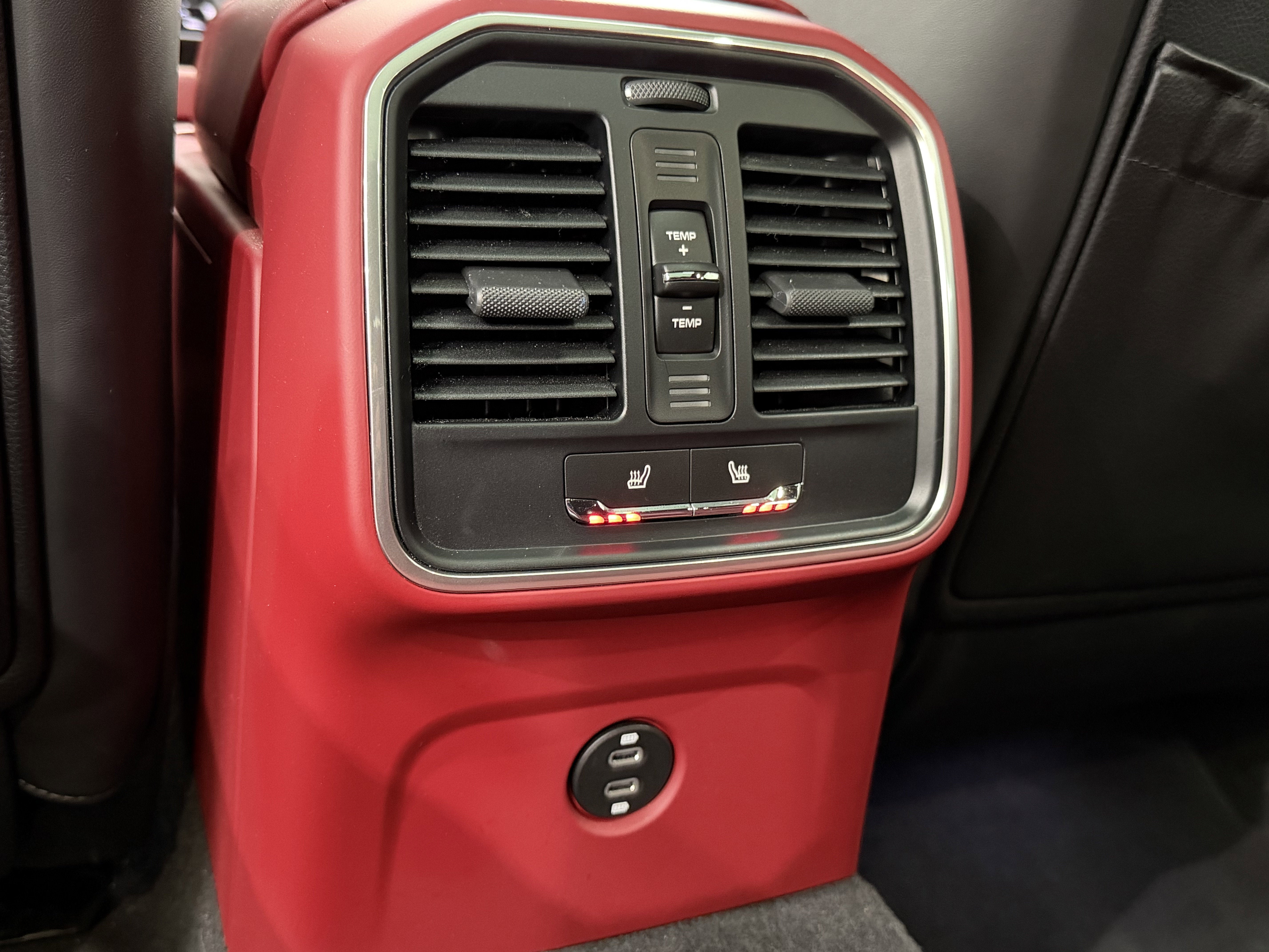 2023 Porsche Macan S