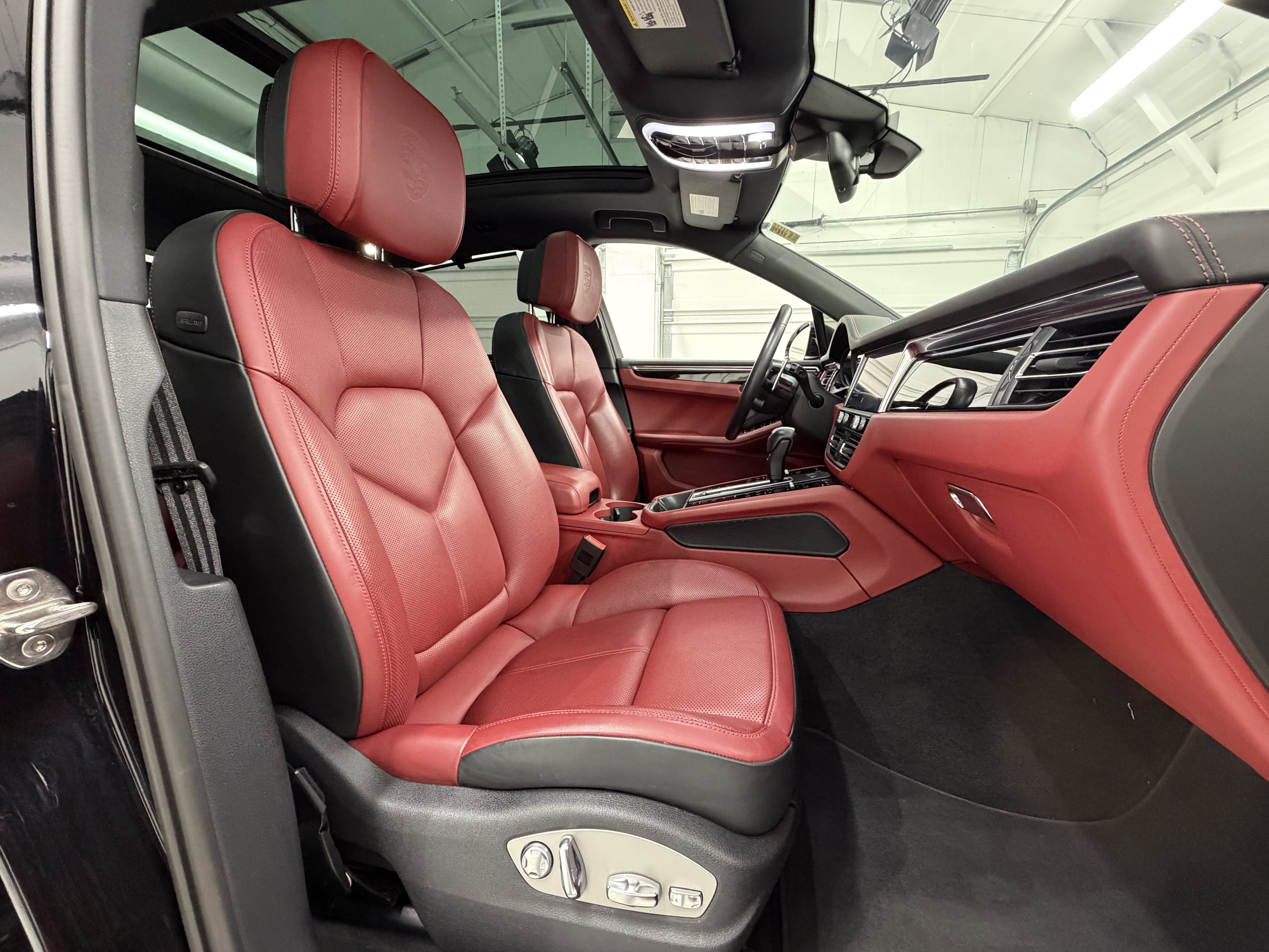 2023 Porsche Macan S