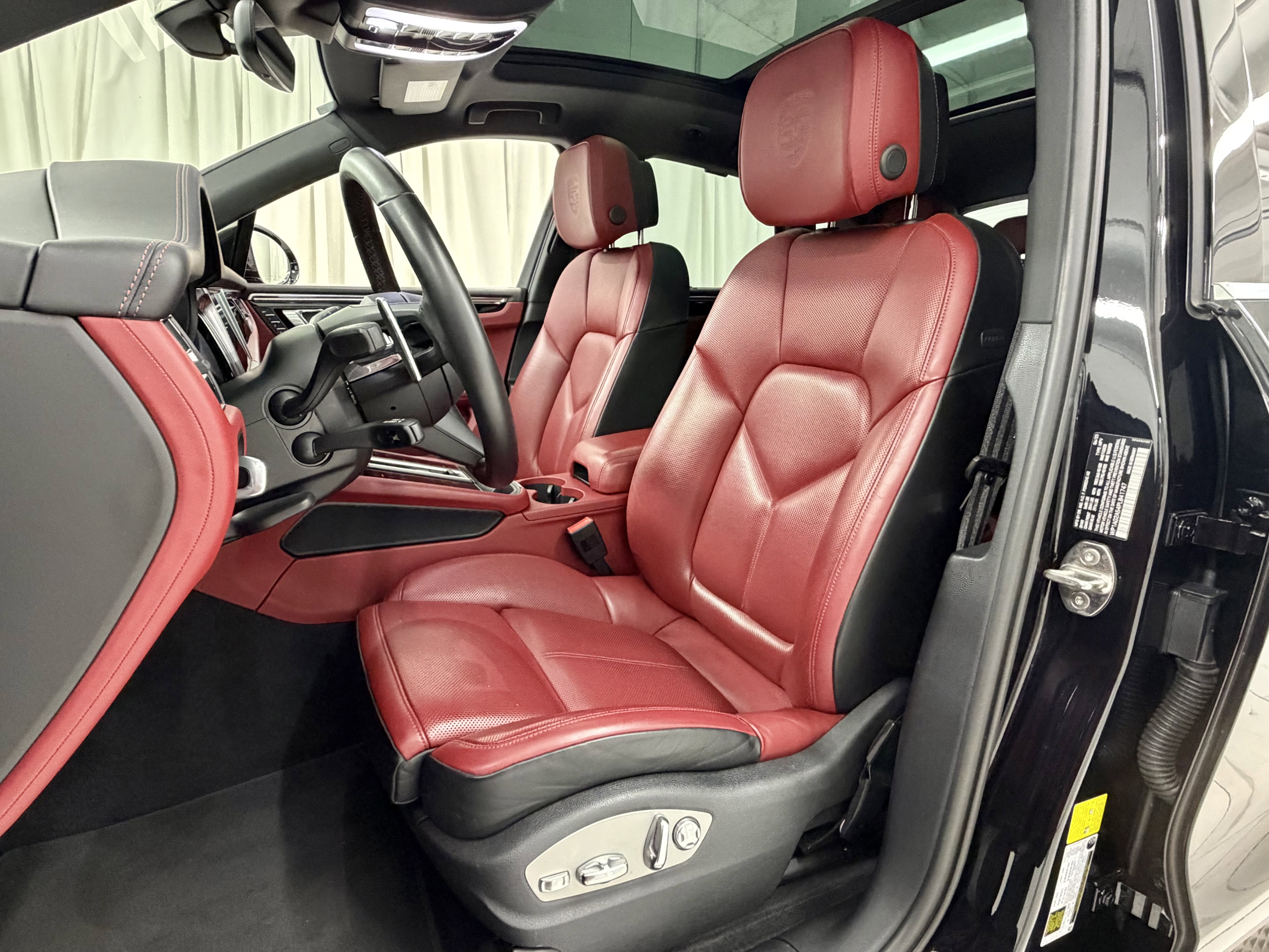2023 Porsche Macan S