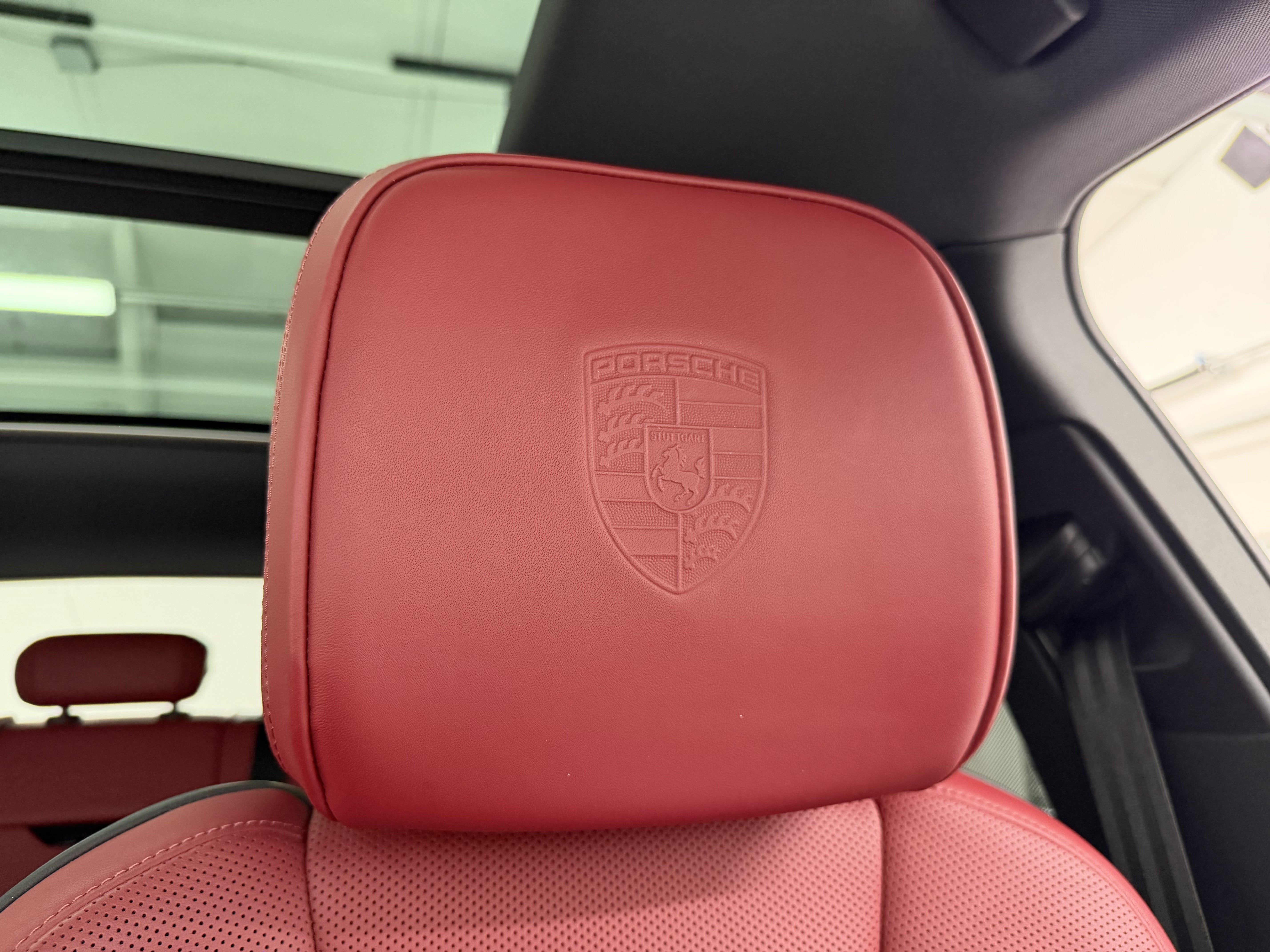 2023 Porsche Macan S