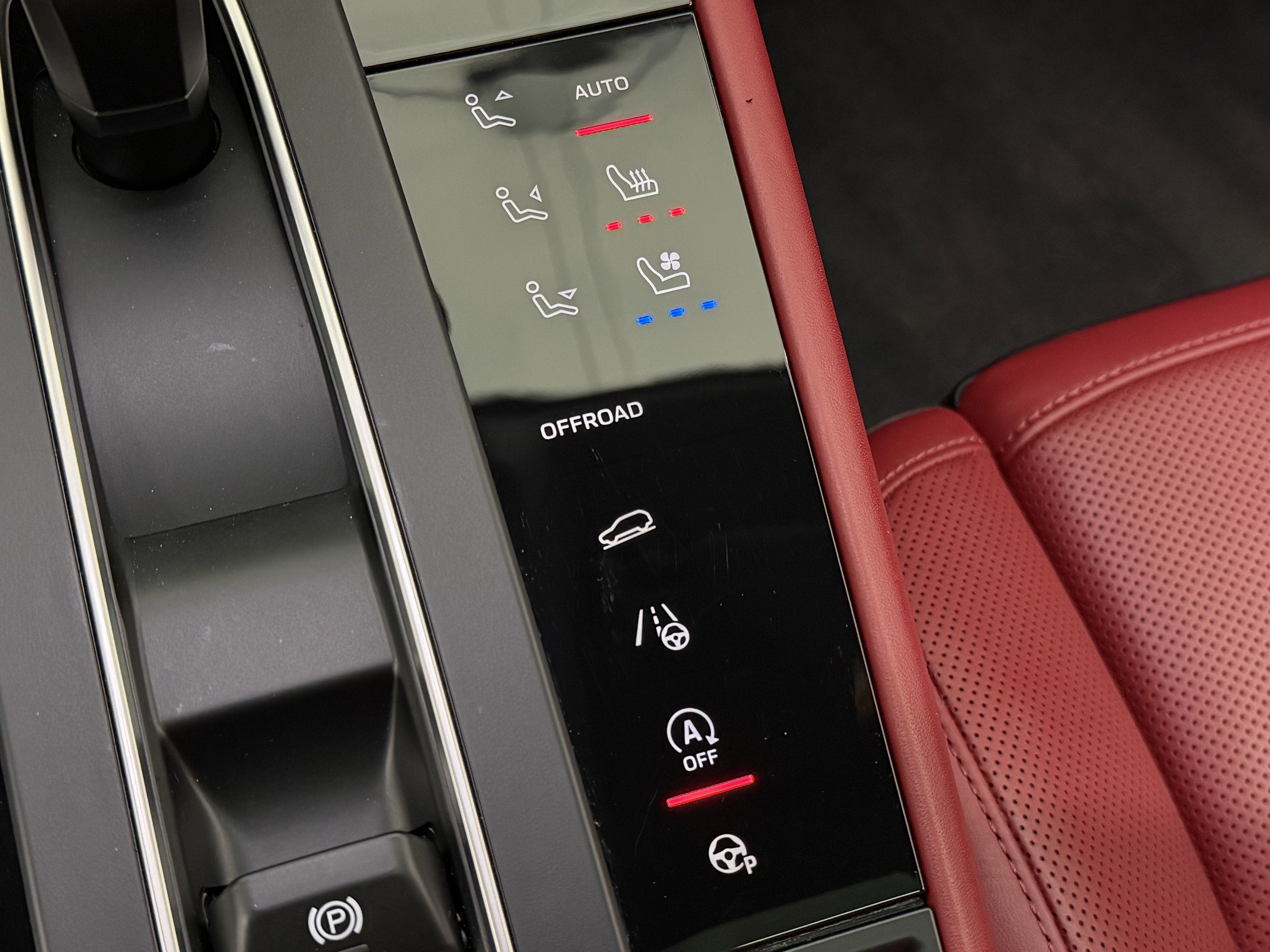 2023 Porsche Macan S