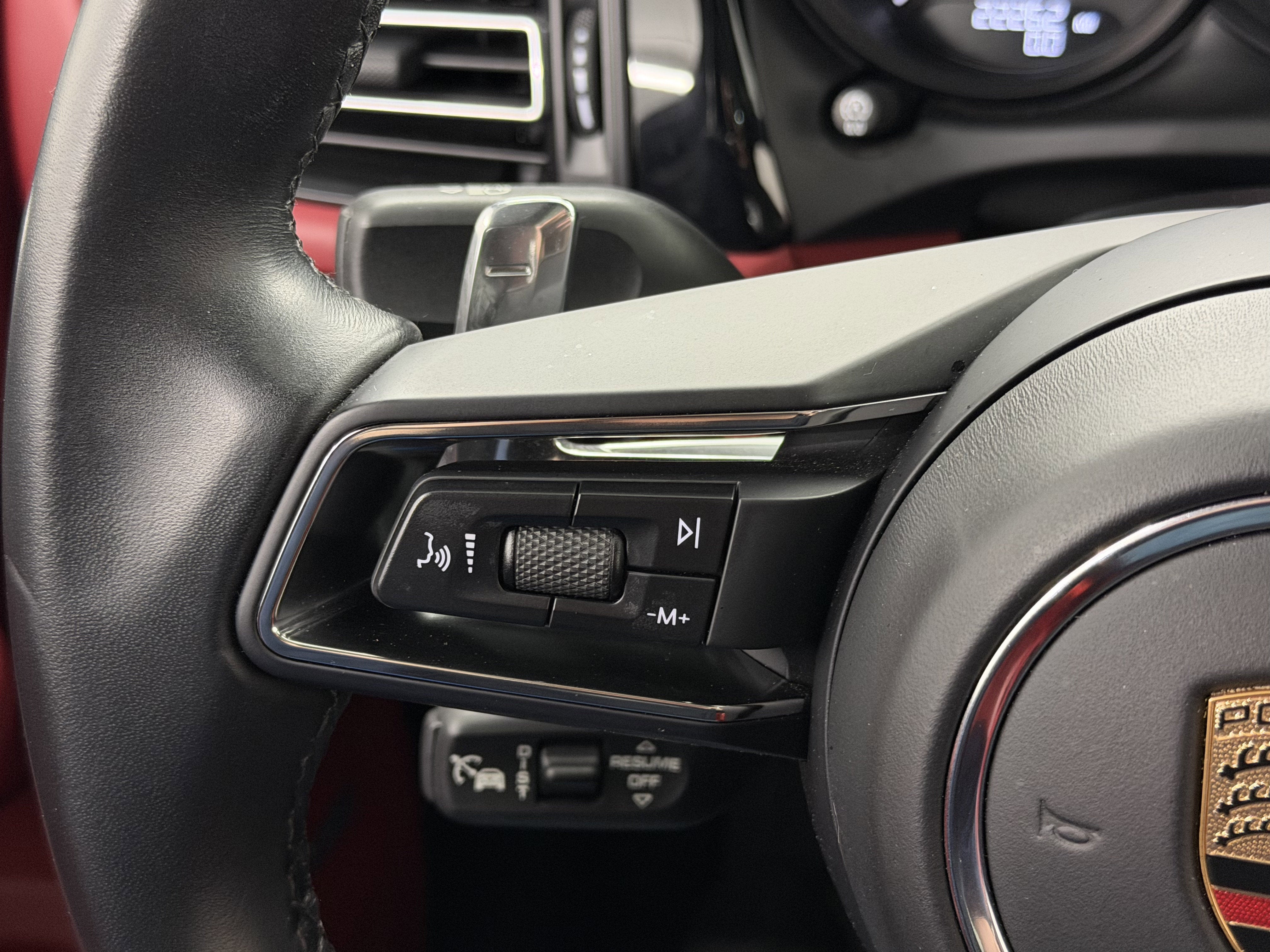 2023 Porsche Macan S