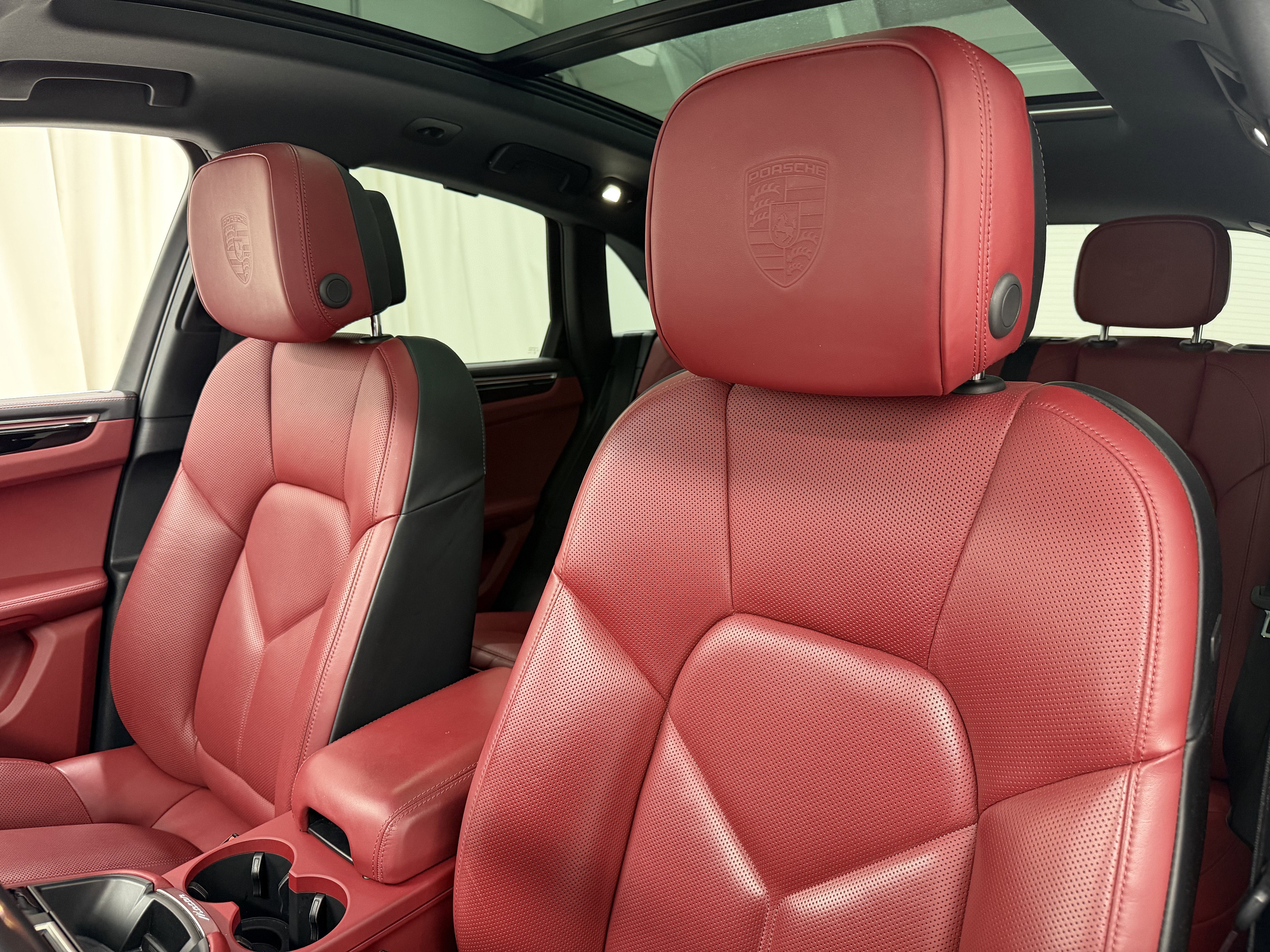 2023 Porsche Macan S